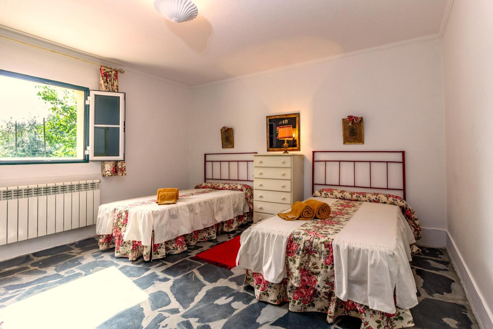 Double or Twin Room with Pool View photo 1