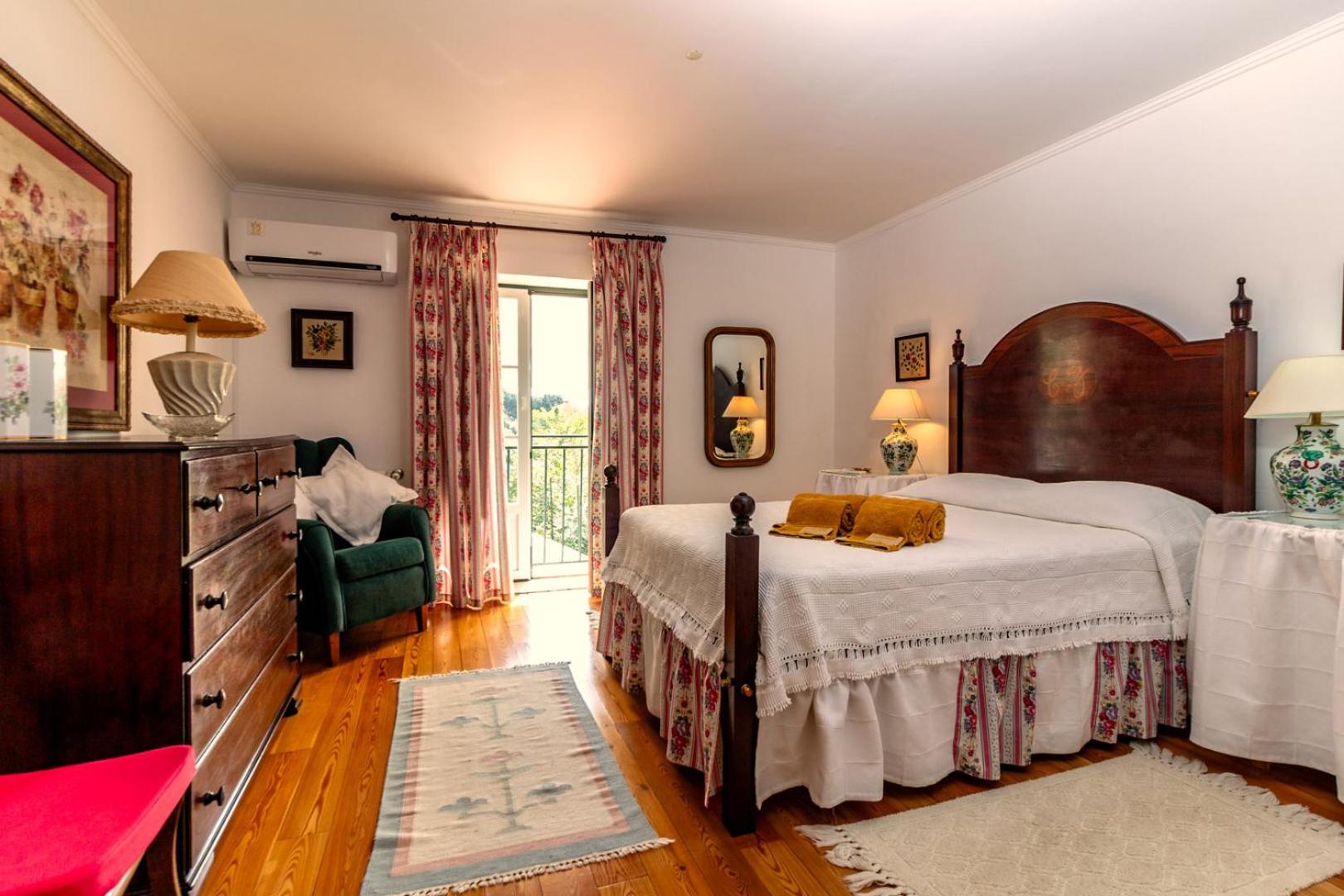 Double Room with Pool View photo 1