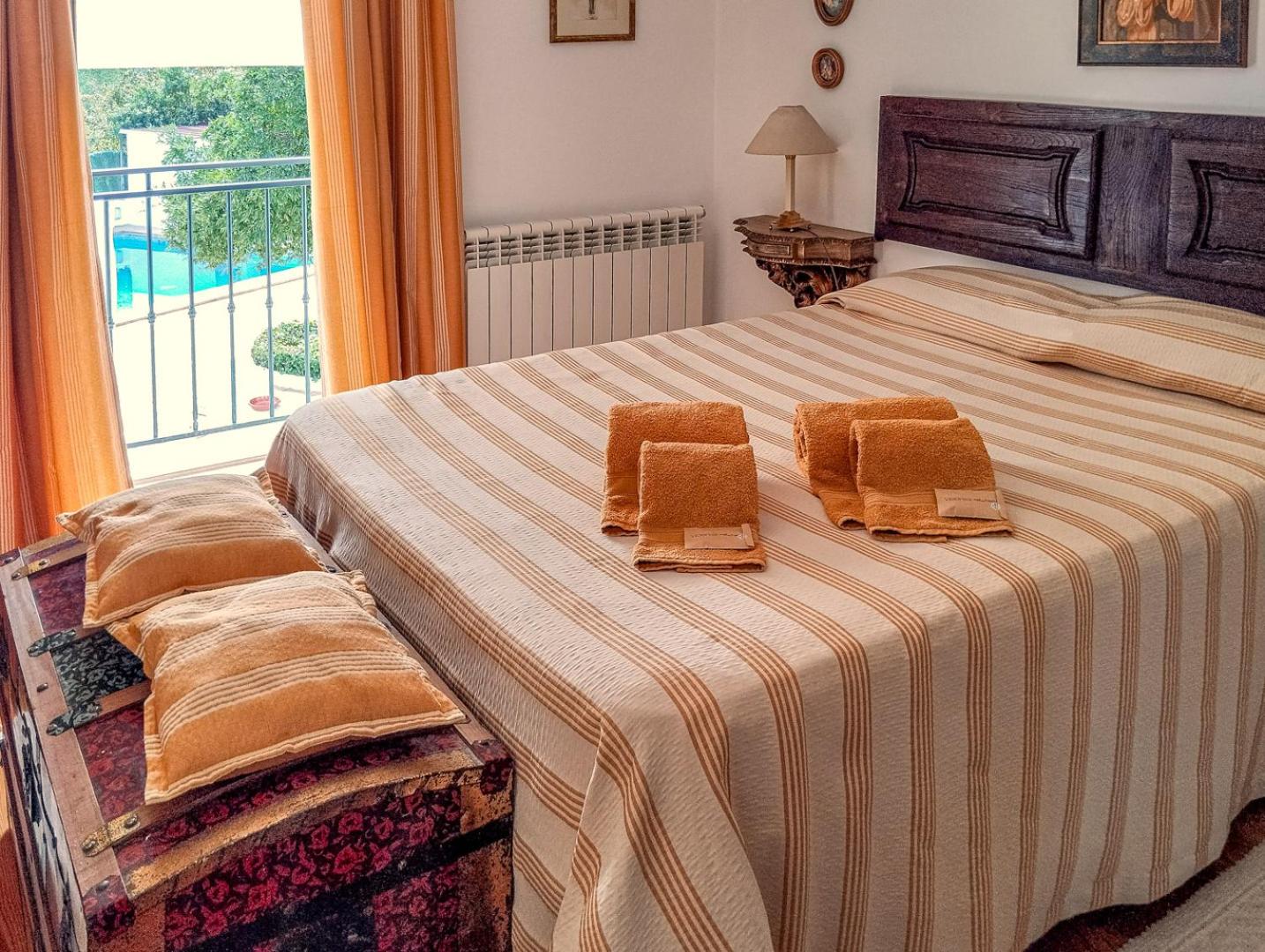 Double Room with Pool View photo 1