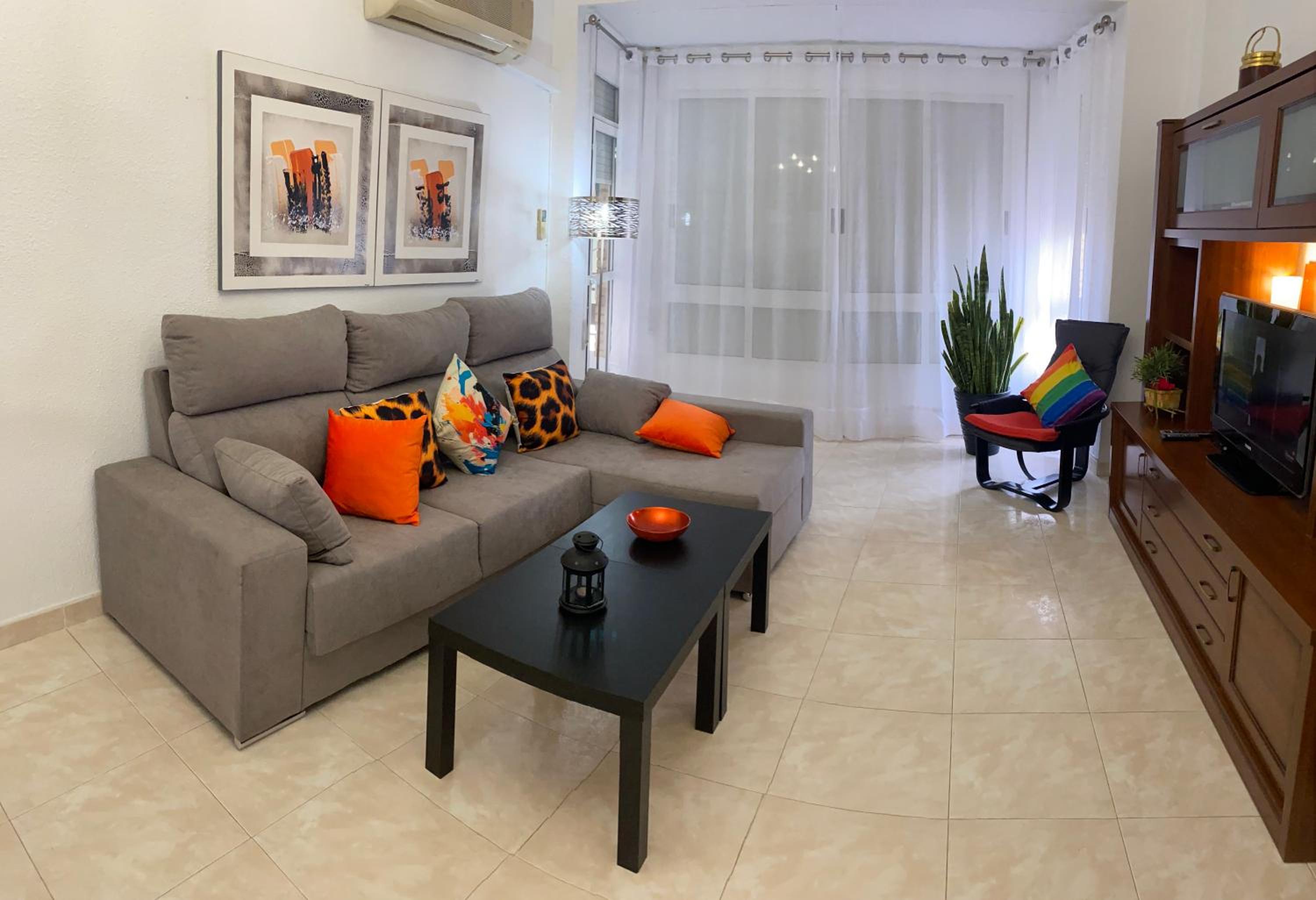 Three-Bedroom Apartment photo 2