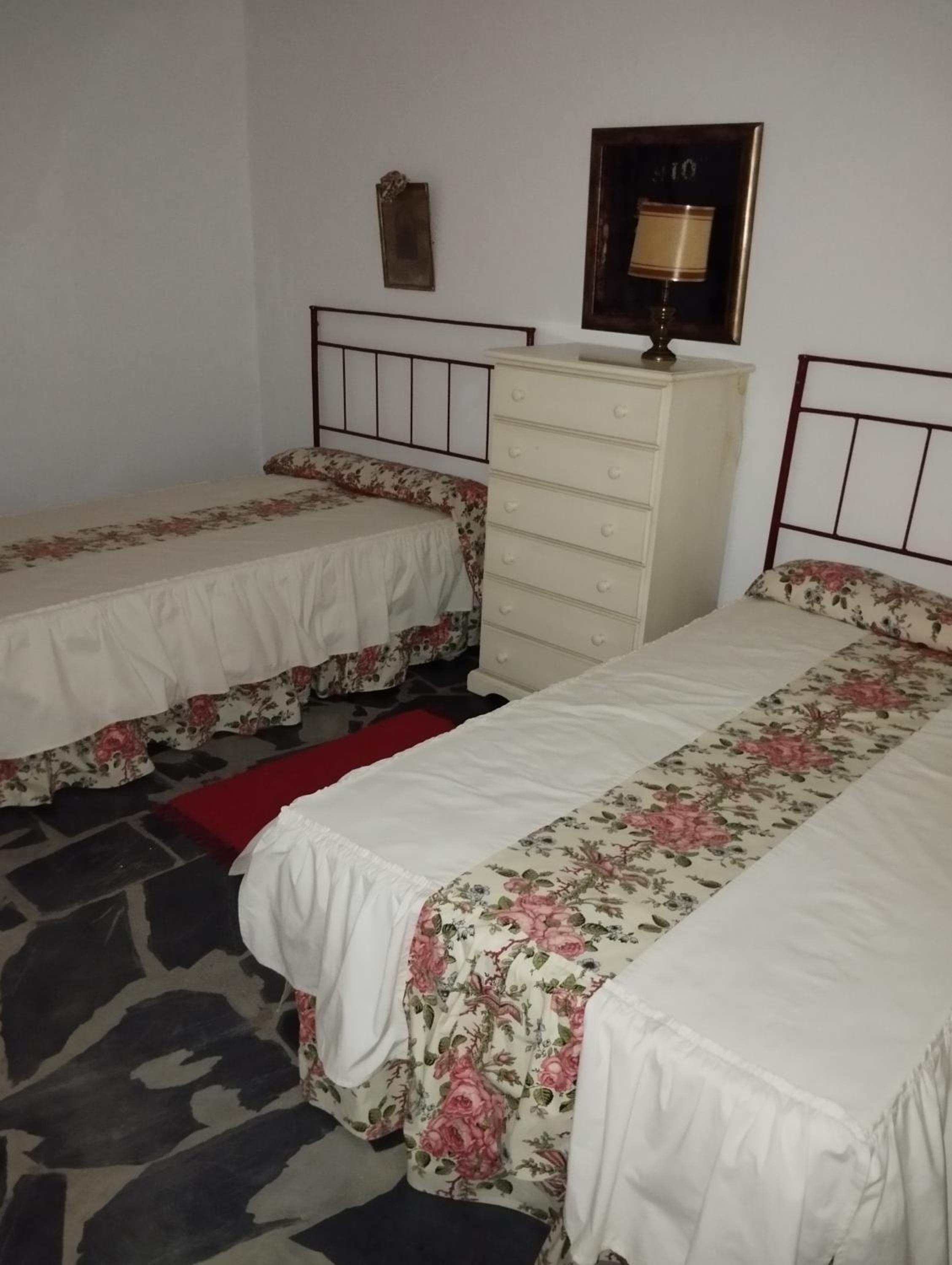 Double or Twin Room with Pool View photo 2