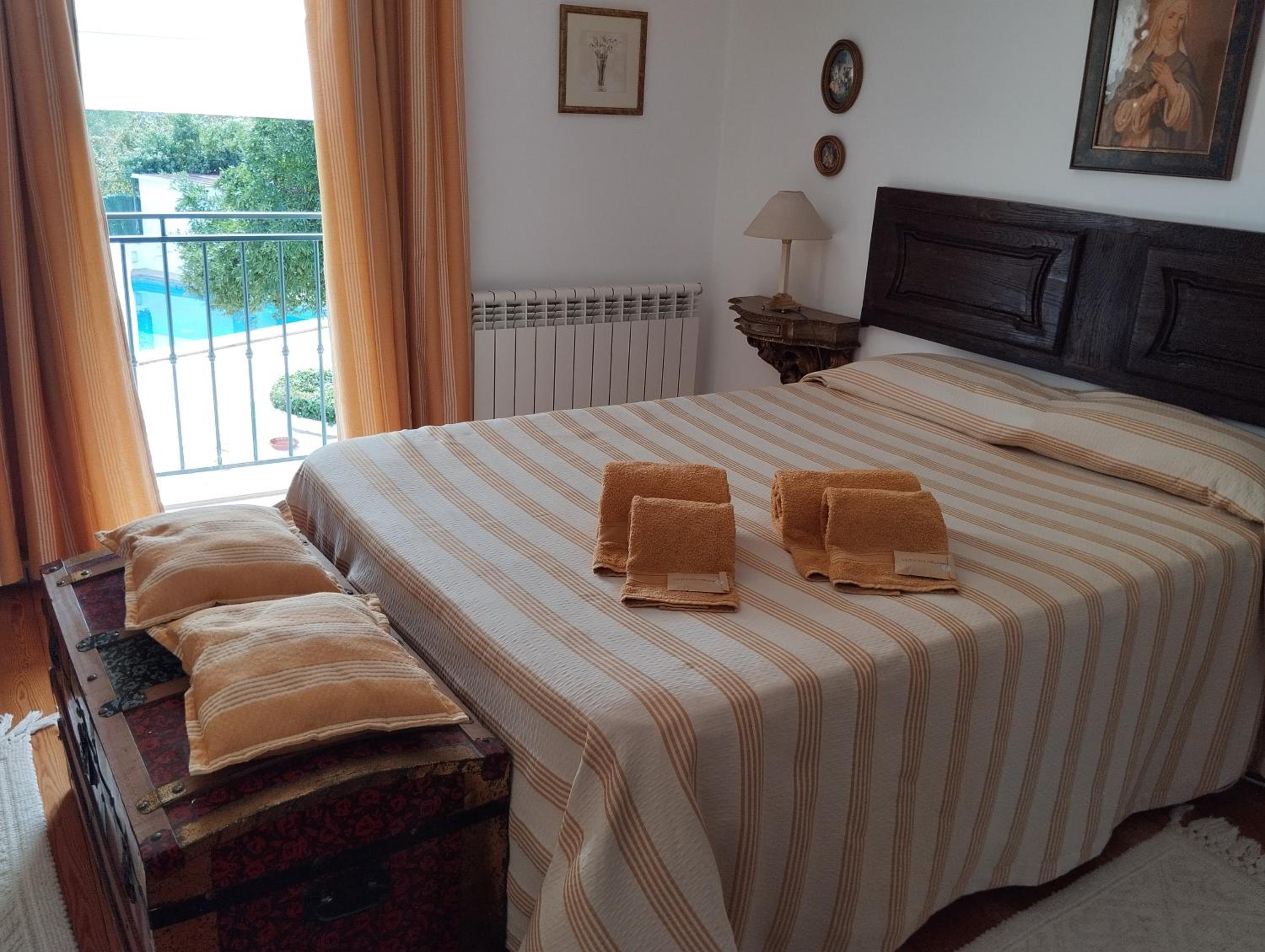Double Room with Pool View photo 3