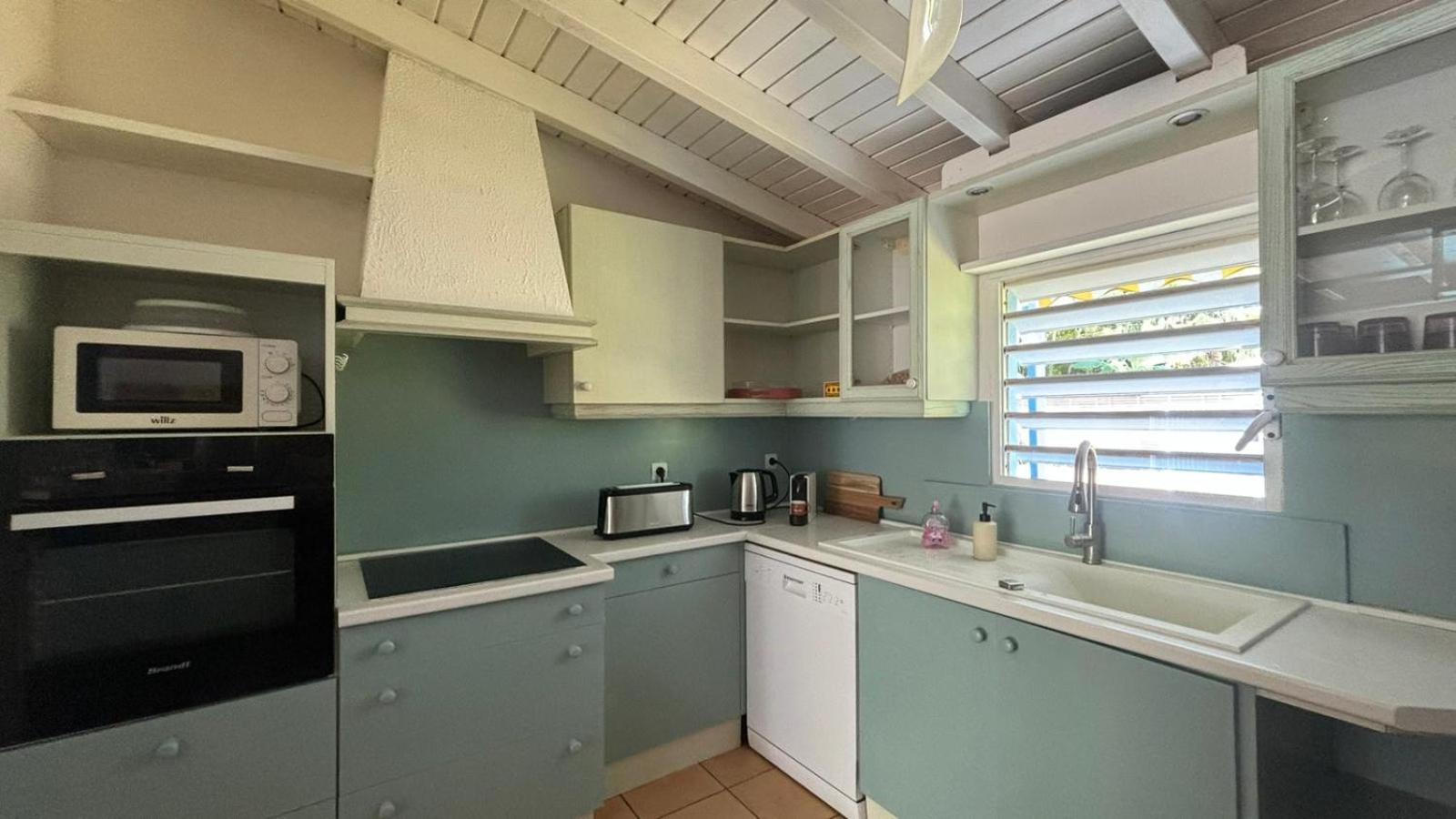 Villa photo 2