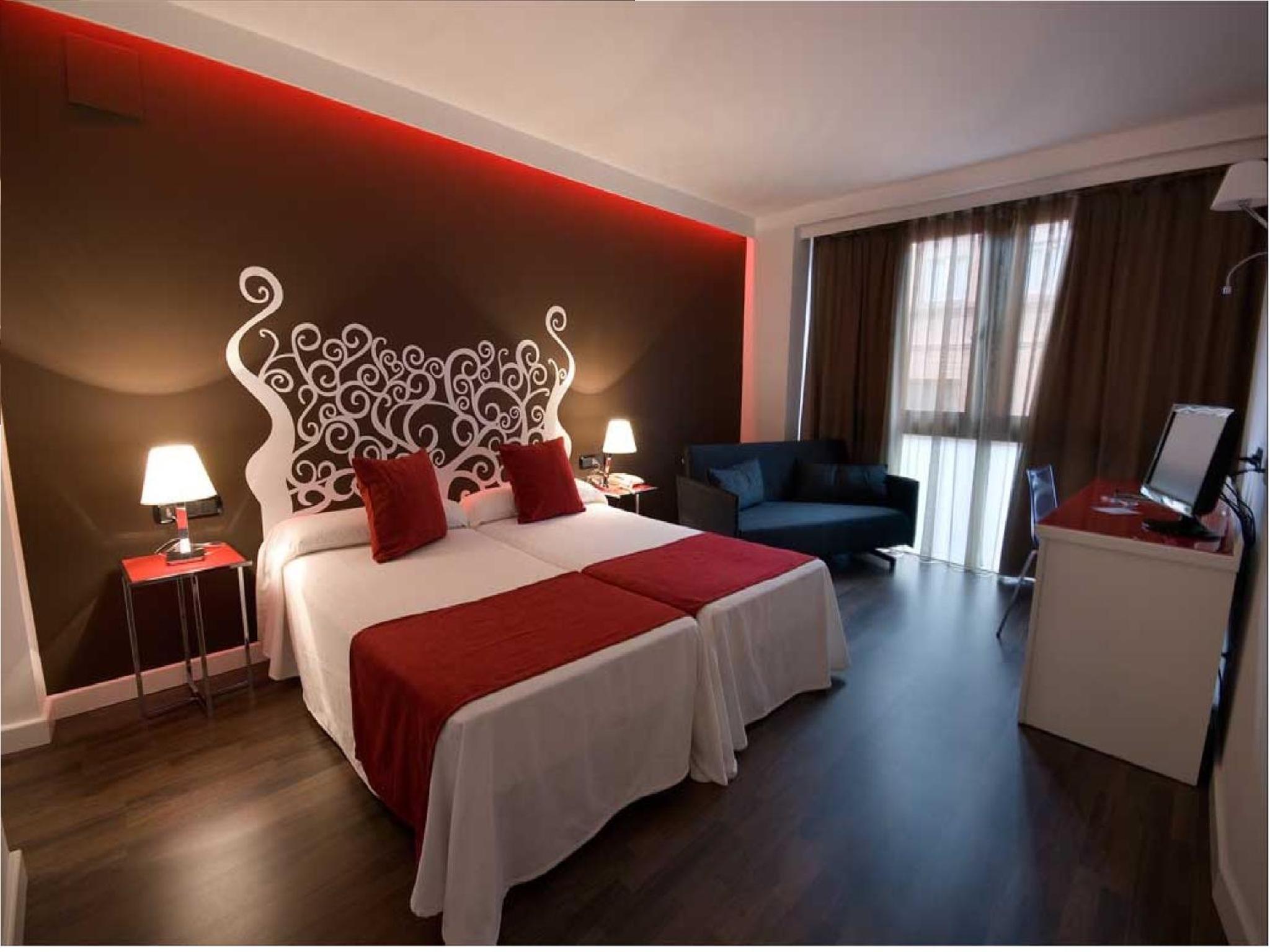 Double Room - Photo 3