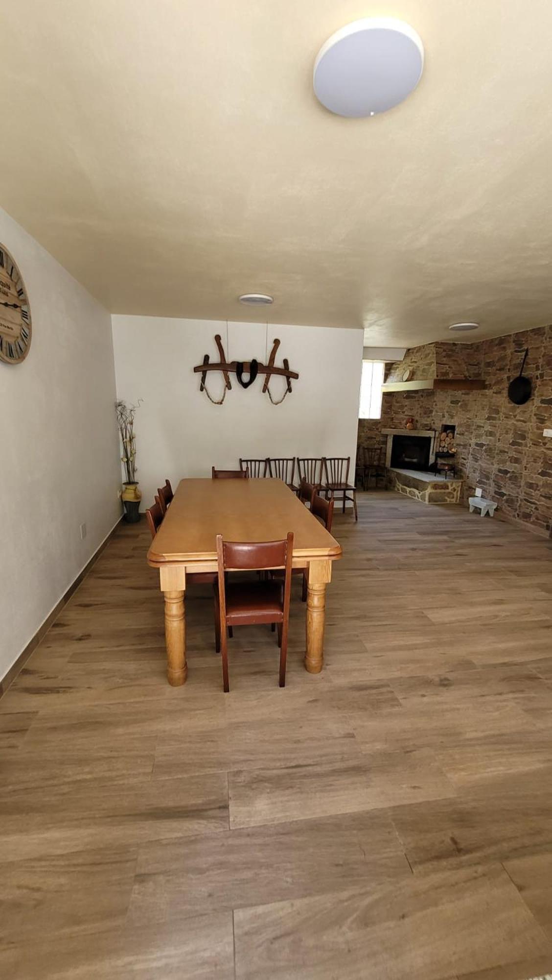 Three-Bedroom House photo 2