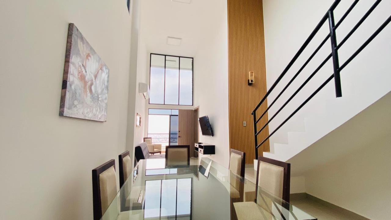 Apartment - Split Level photo 2