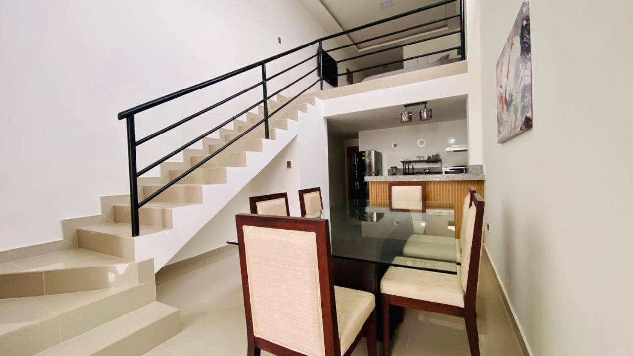 Apartment - Split Level photo 3