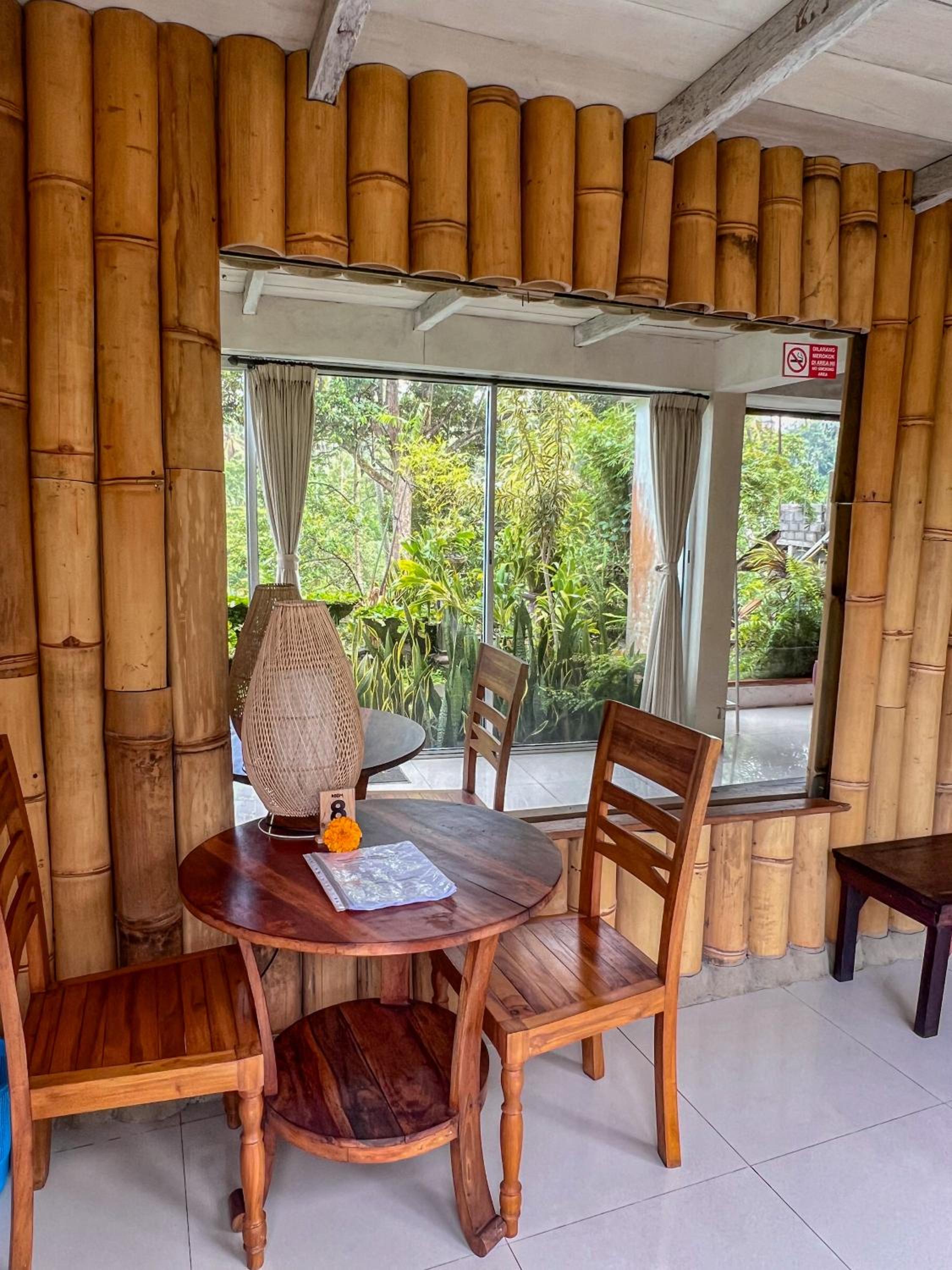 Double Room with Pool View - Photo 13