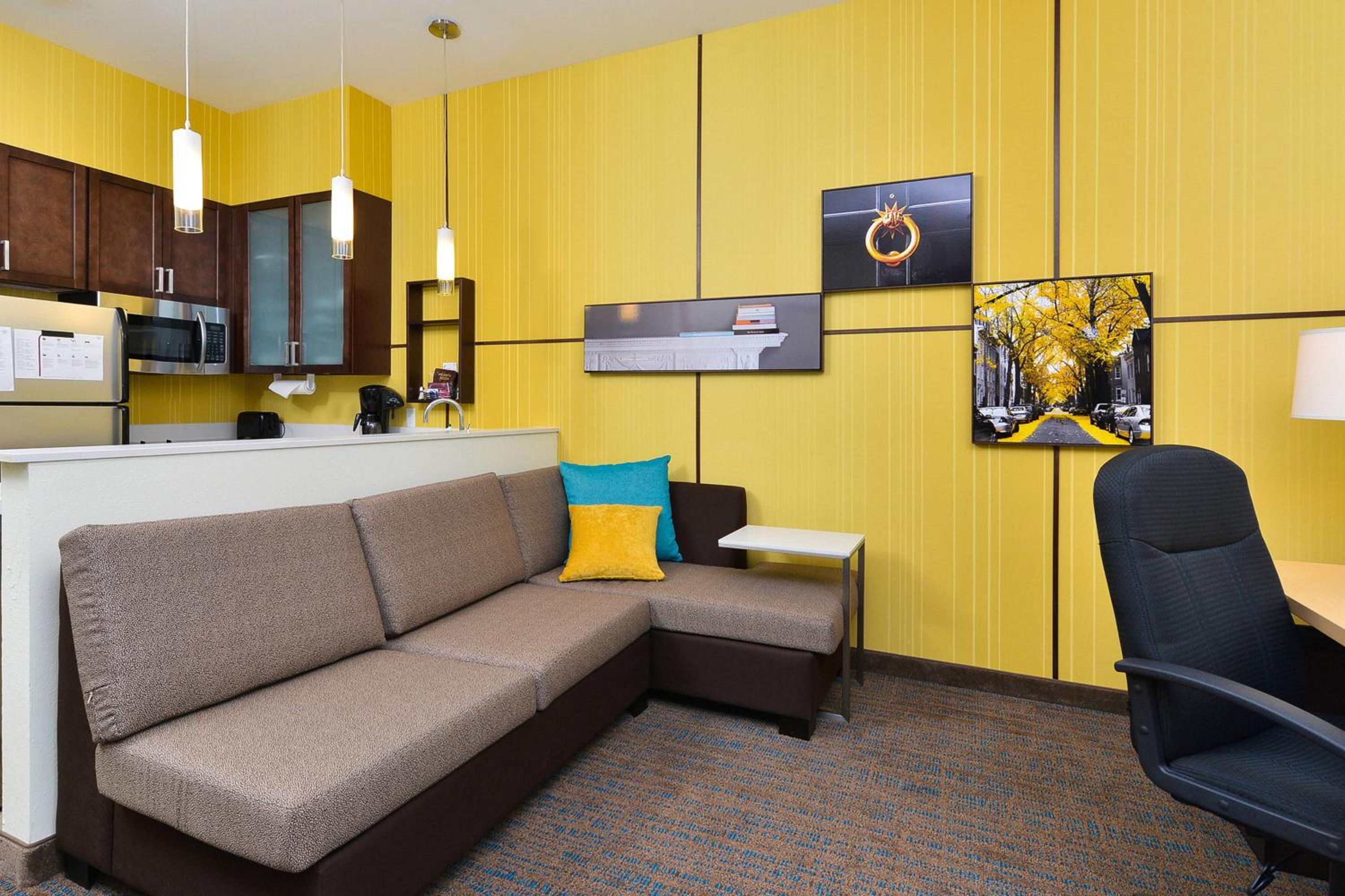 Studio King Suite with Sofa Bed photo 1