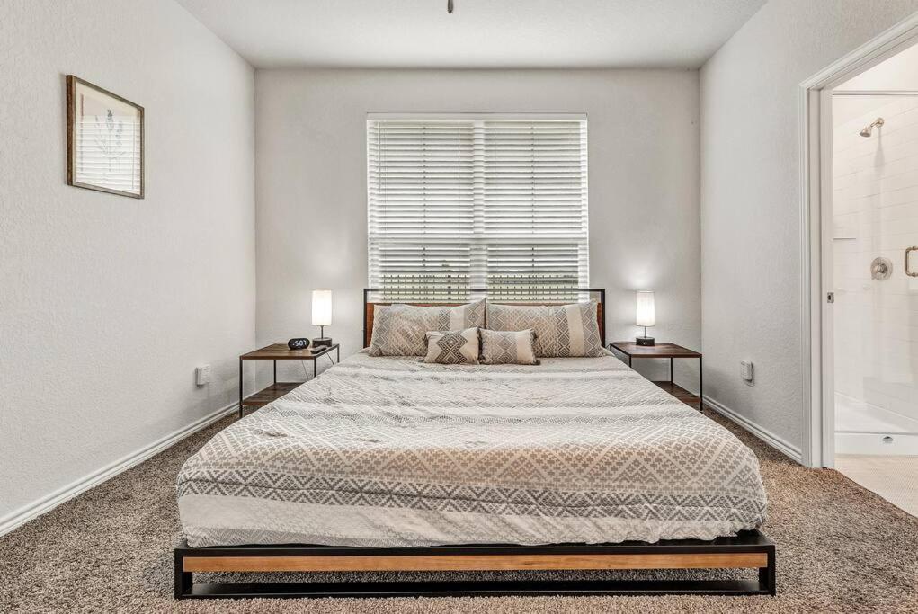 Four-Bedroom House photo 1