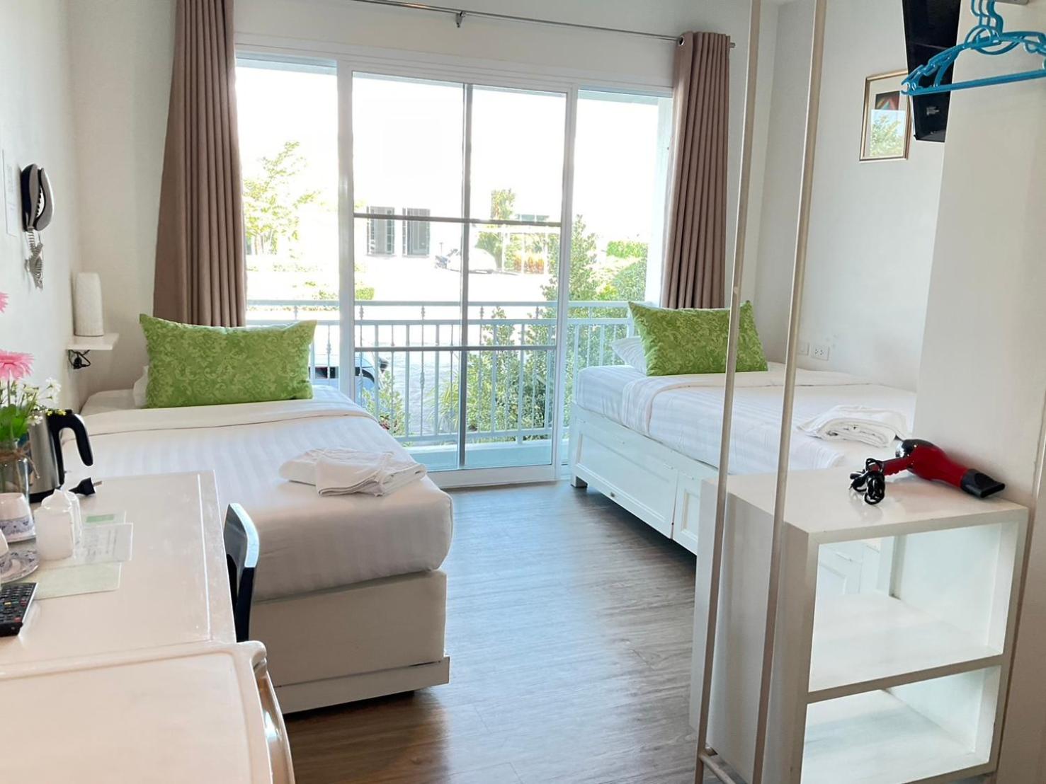Superior Twin Room photo 2