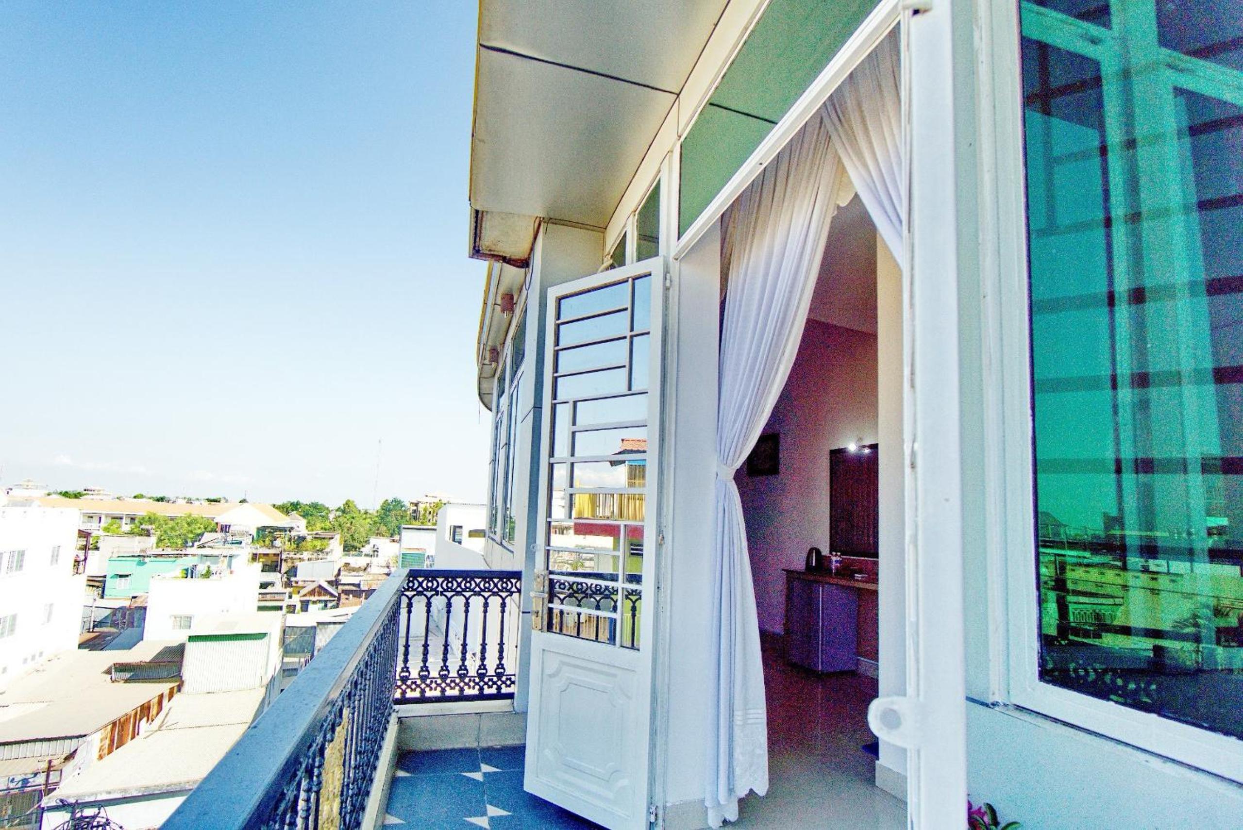 Double Room with Balcony photo 3