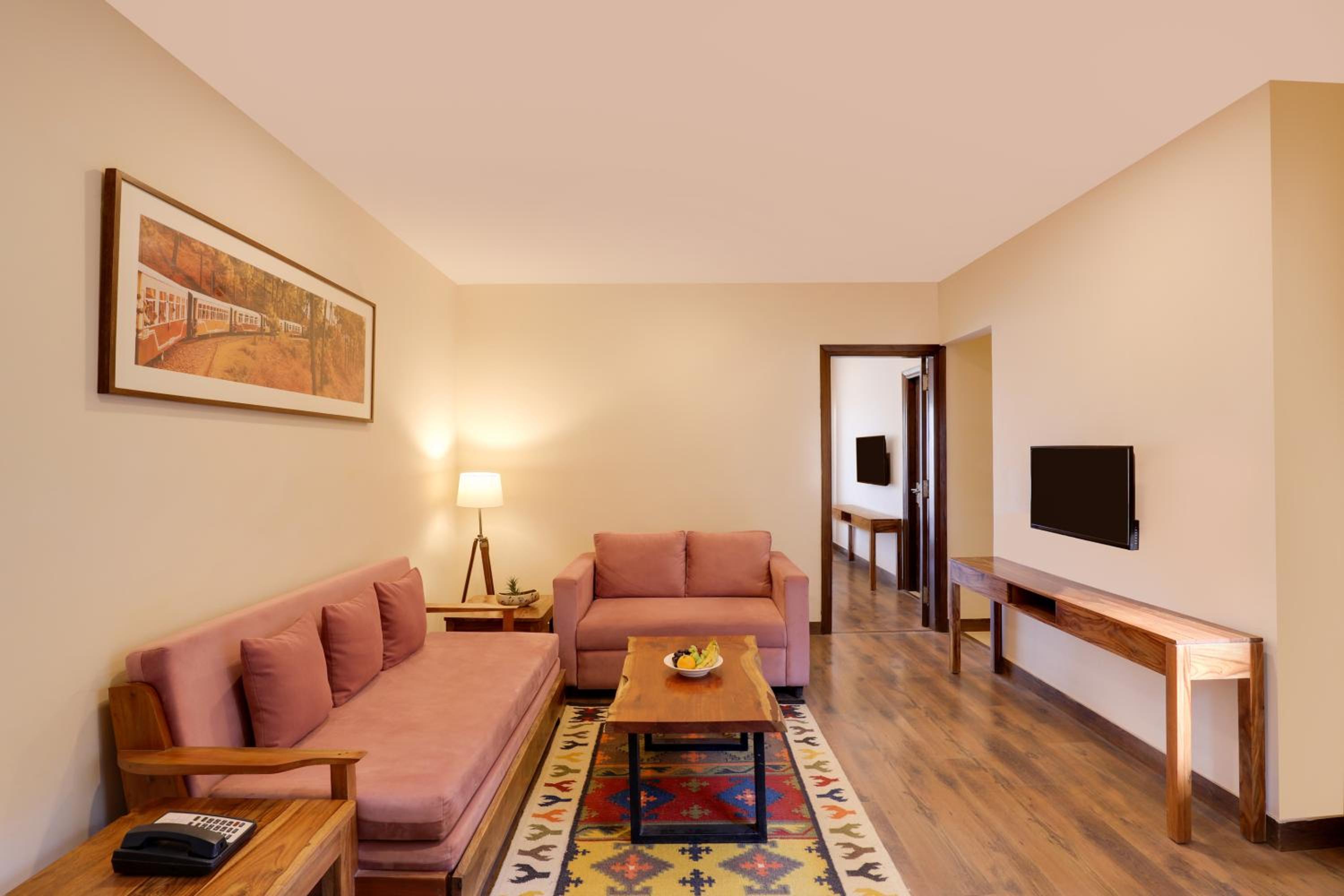 Deluxe Suite (Complimentary Hi-Tea)