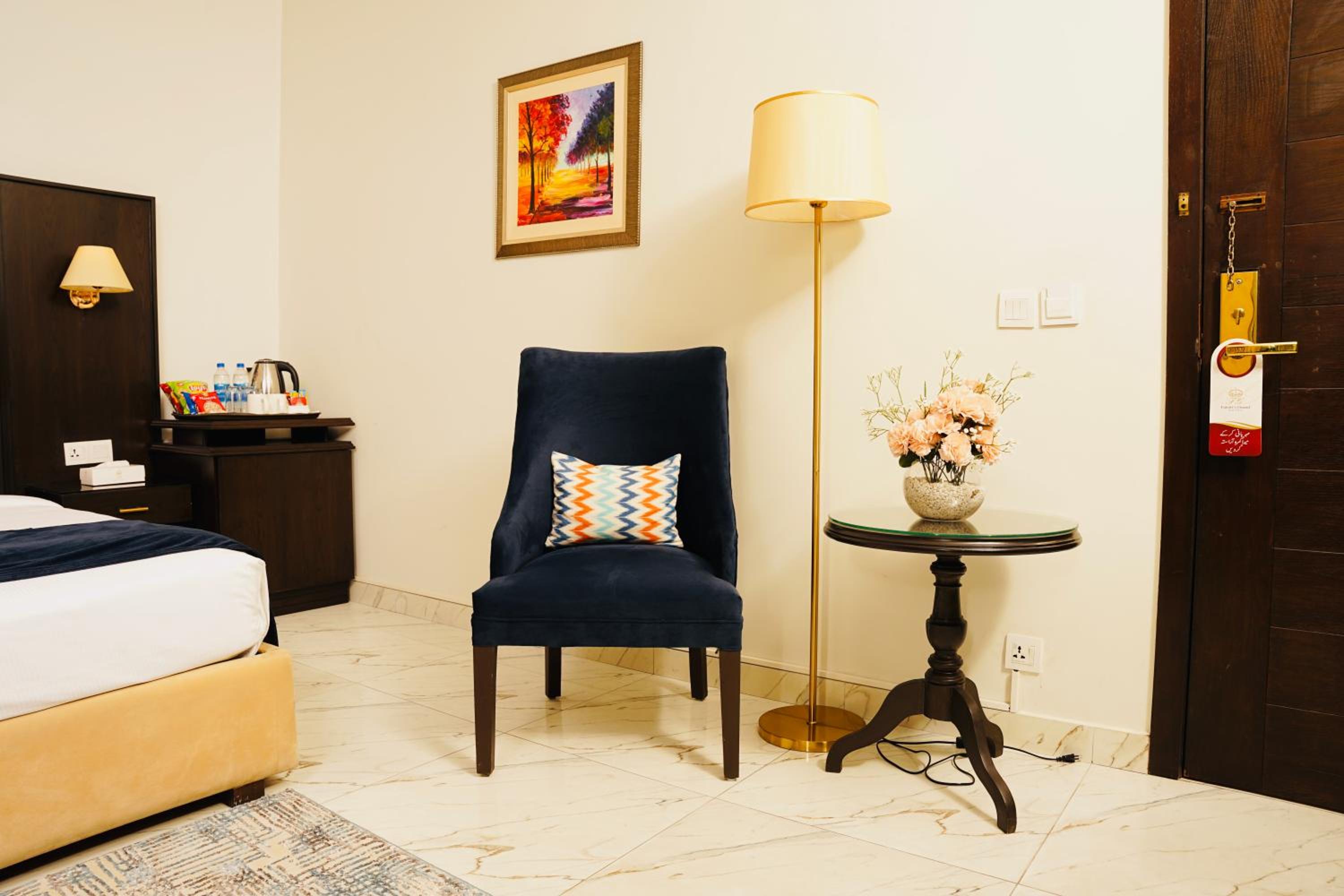 Deluxe King Room photo 1