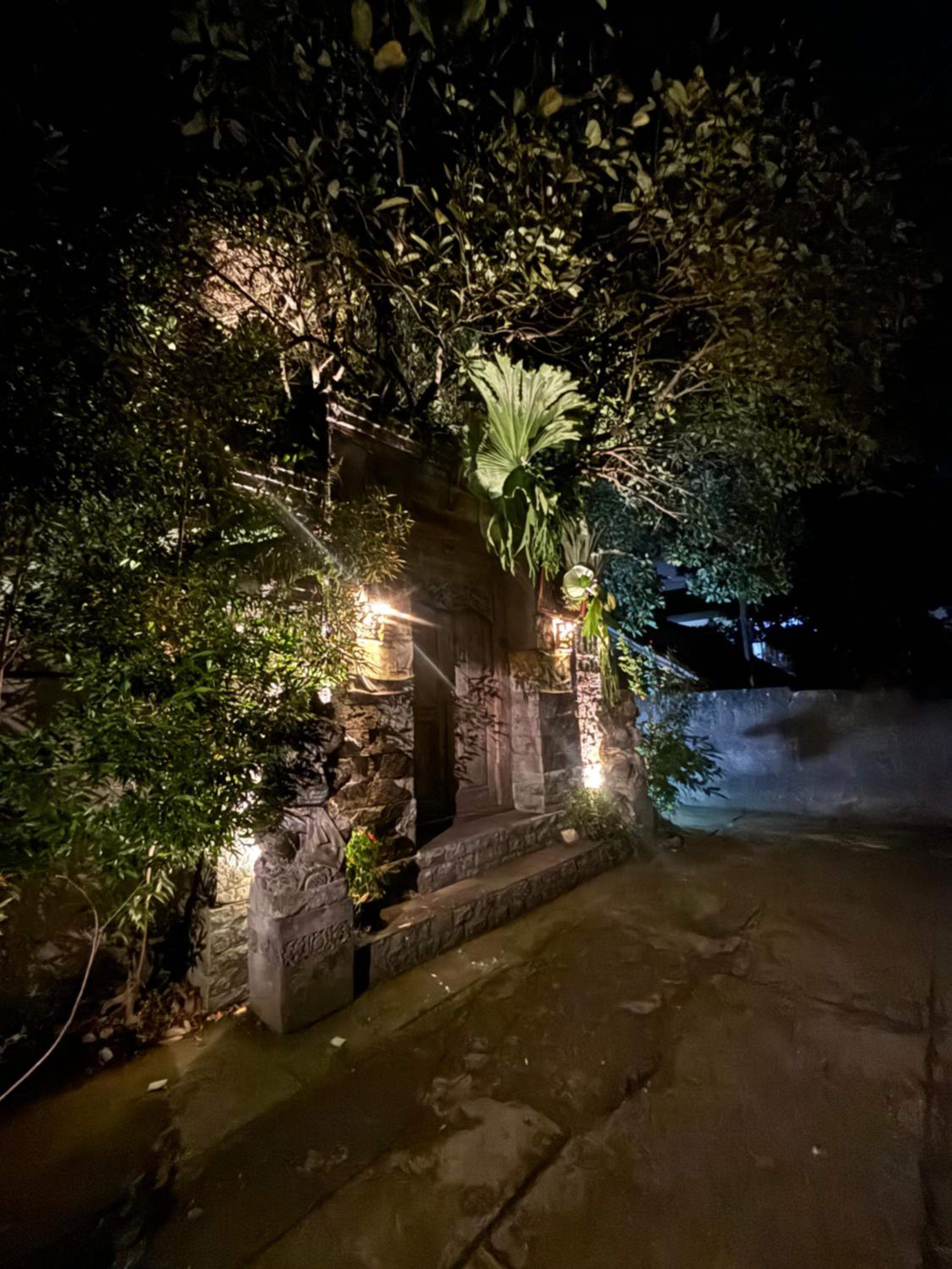 Villa with Private Pool - Photo 33