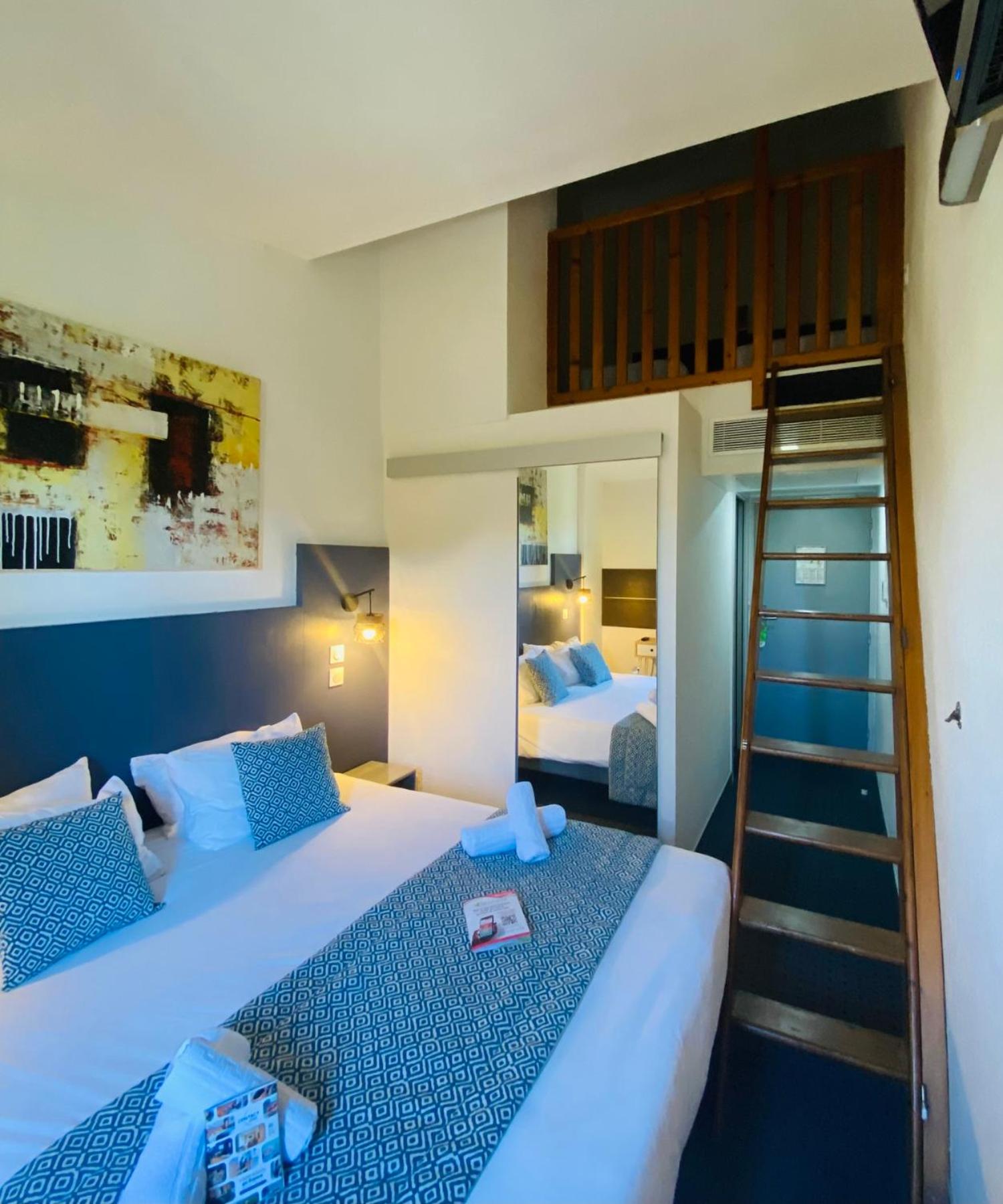Family Room with heated swimming pool access