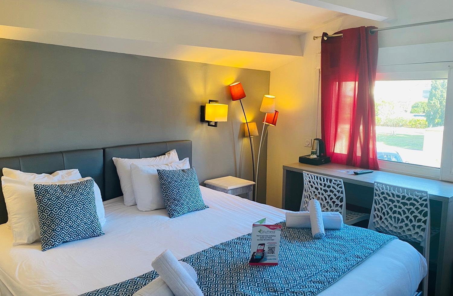 Connecting Rooms with heated swimming pool access
