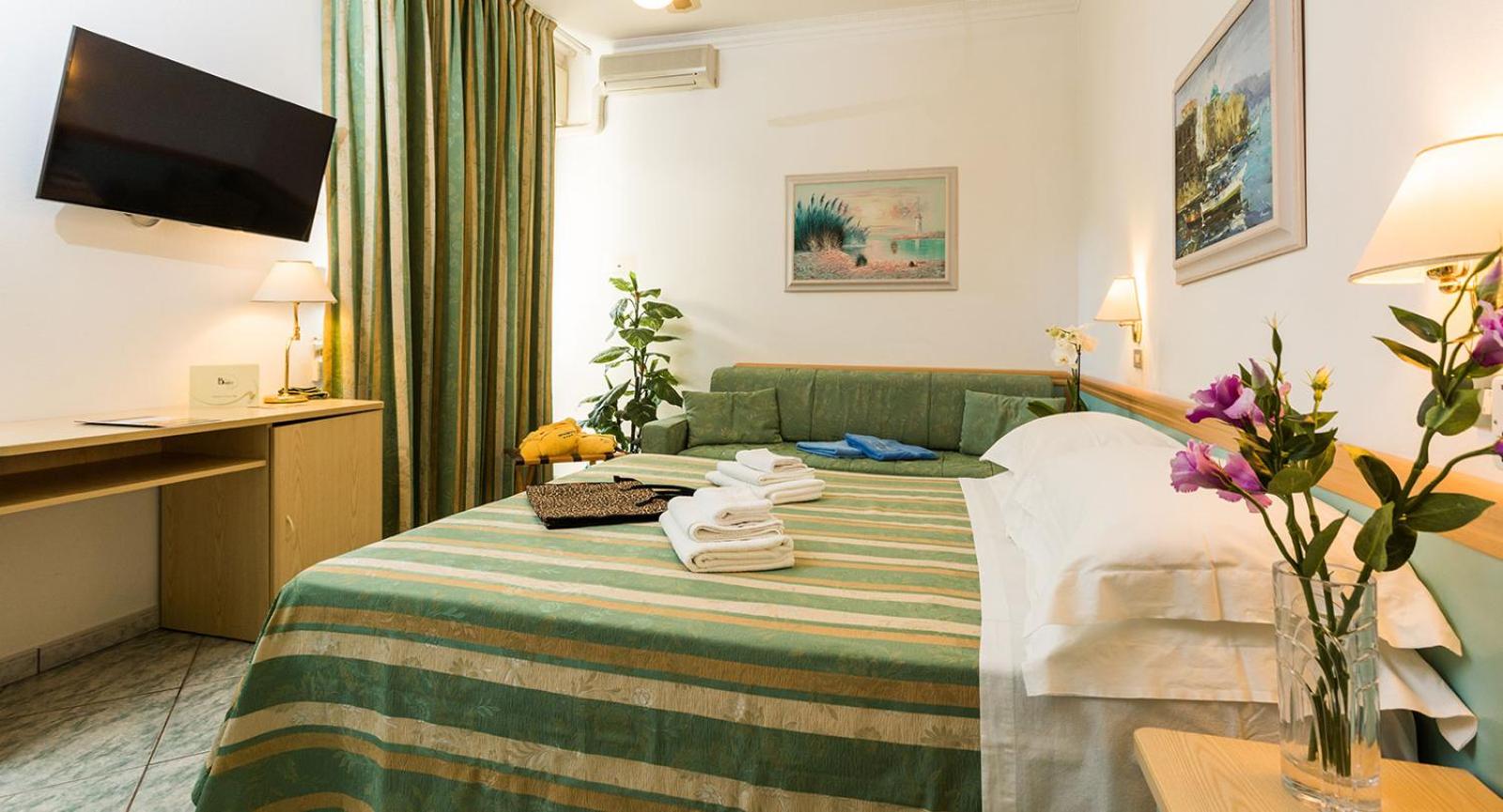 Triple Room photo 3