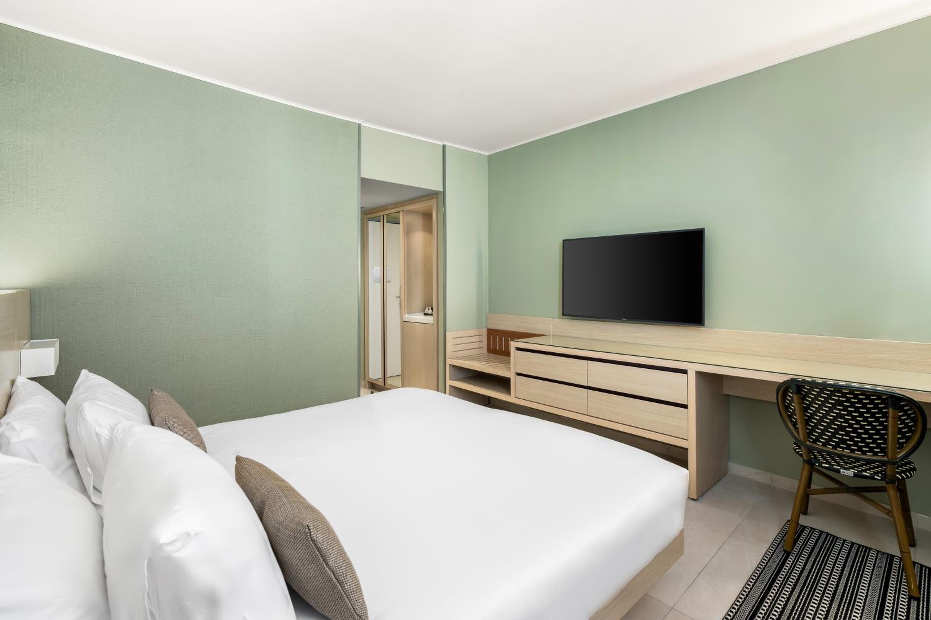 Double or Twin Room - Photo 2
