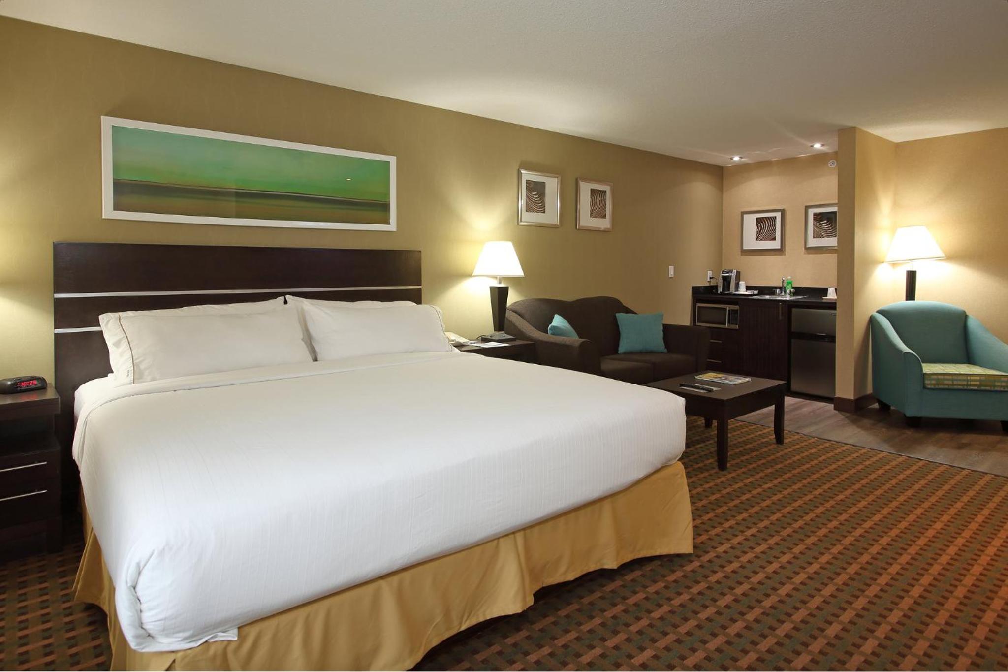 Junior King Suite - Photo 1
