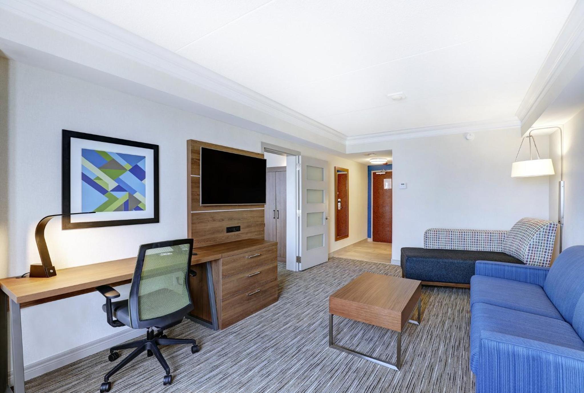King Suite - Photo 6