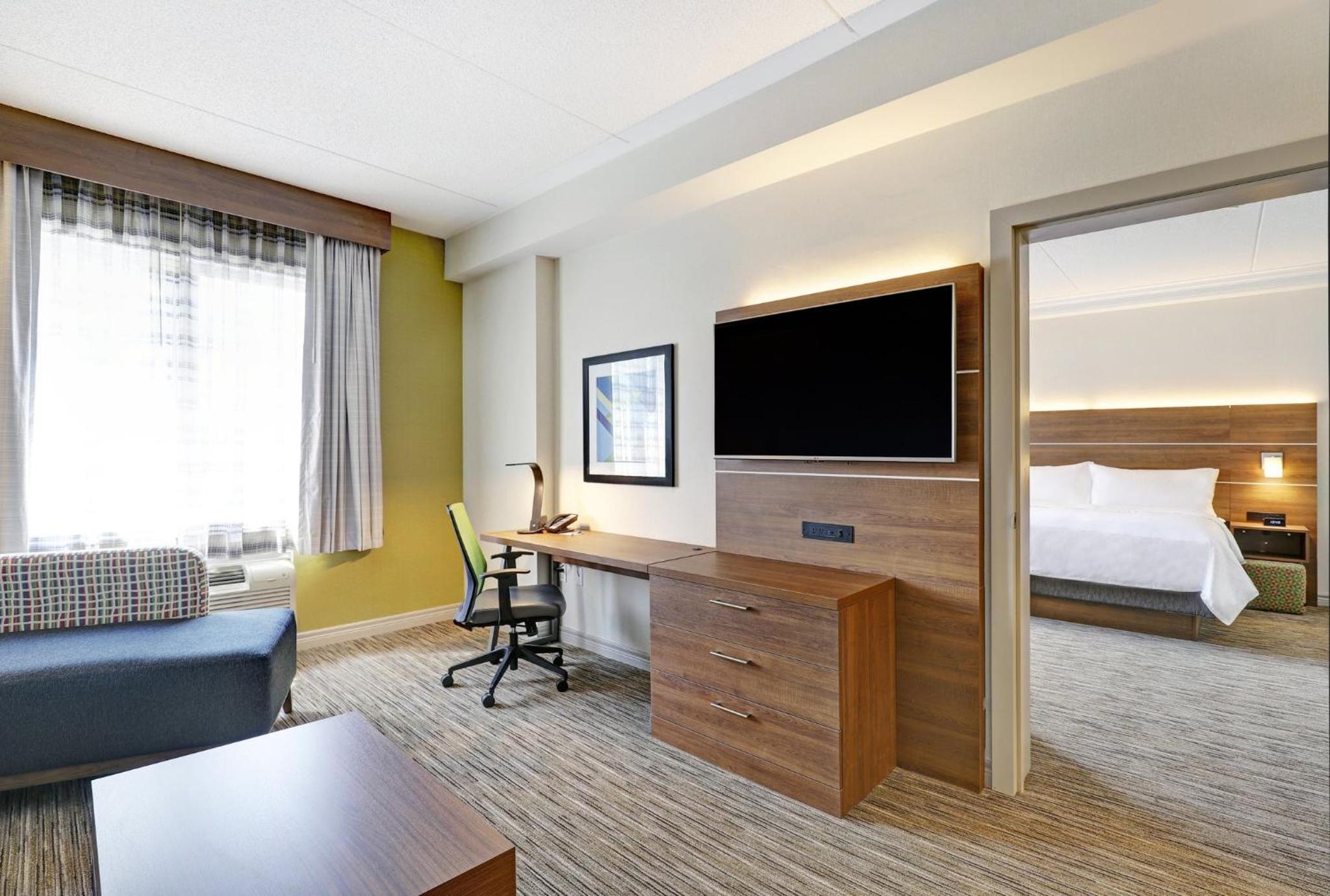 King Suite - Photo 1