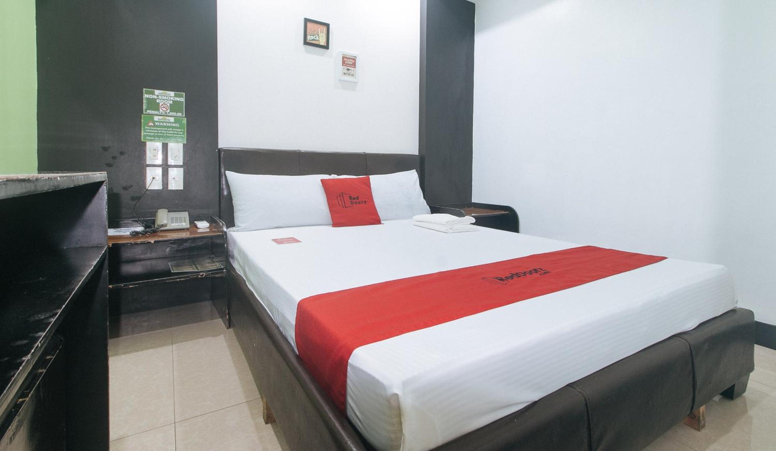 Standard Double Room - Photo 2