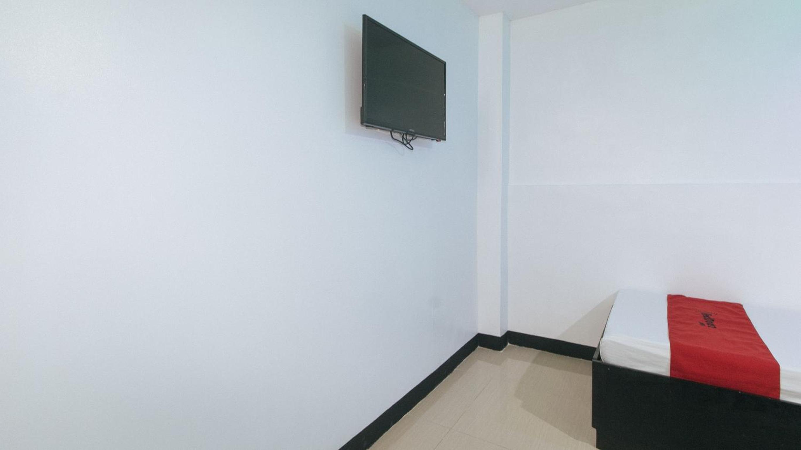 Deluxe Room - Photo 10