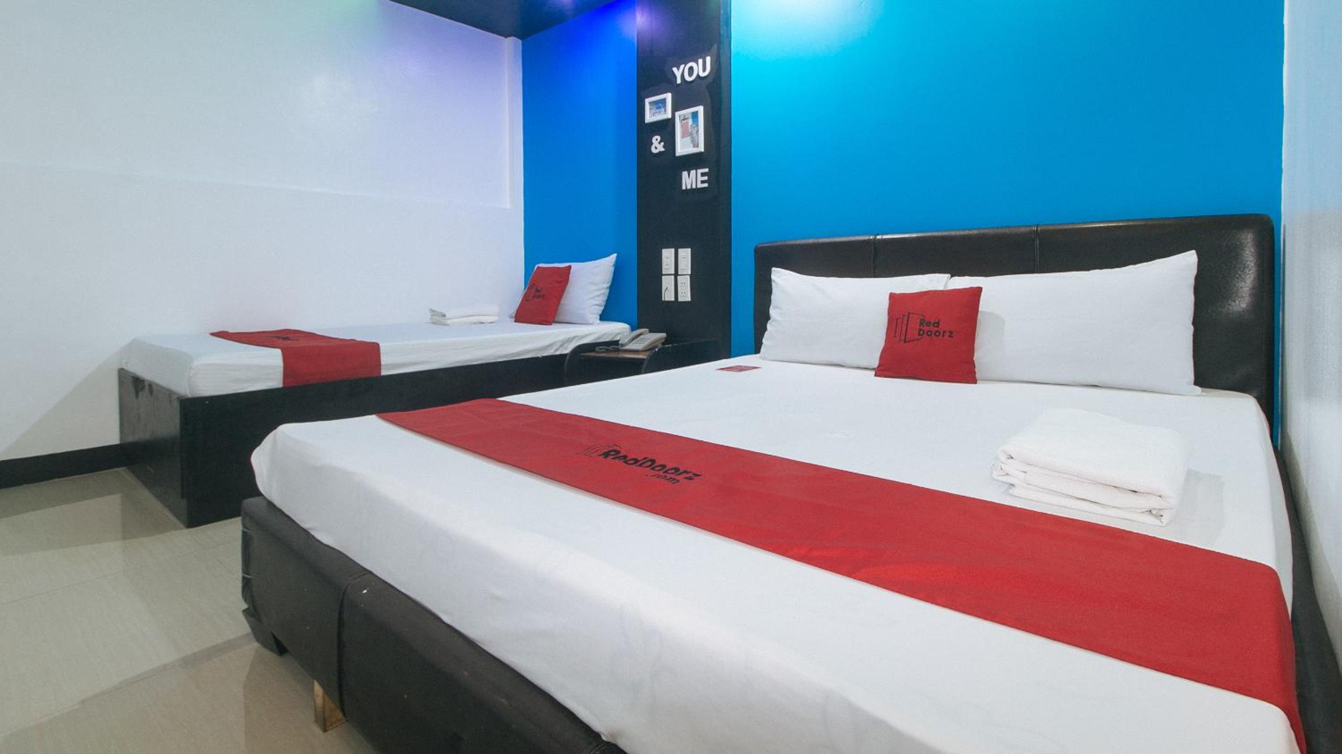 Deluxe Room - Photo 7
