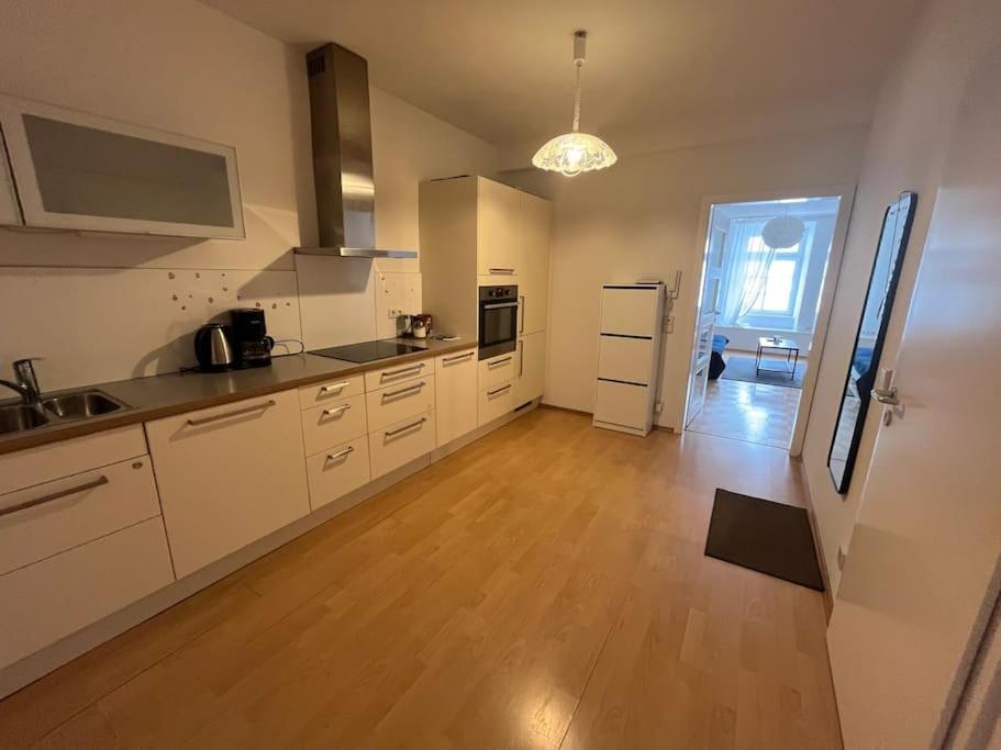 Three-Bedroom Apartment - Photo 8