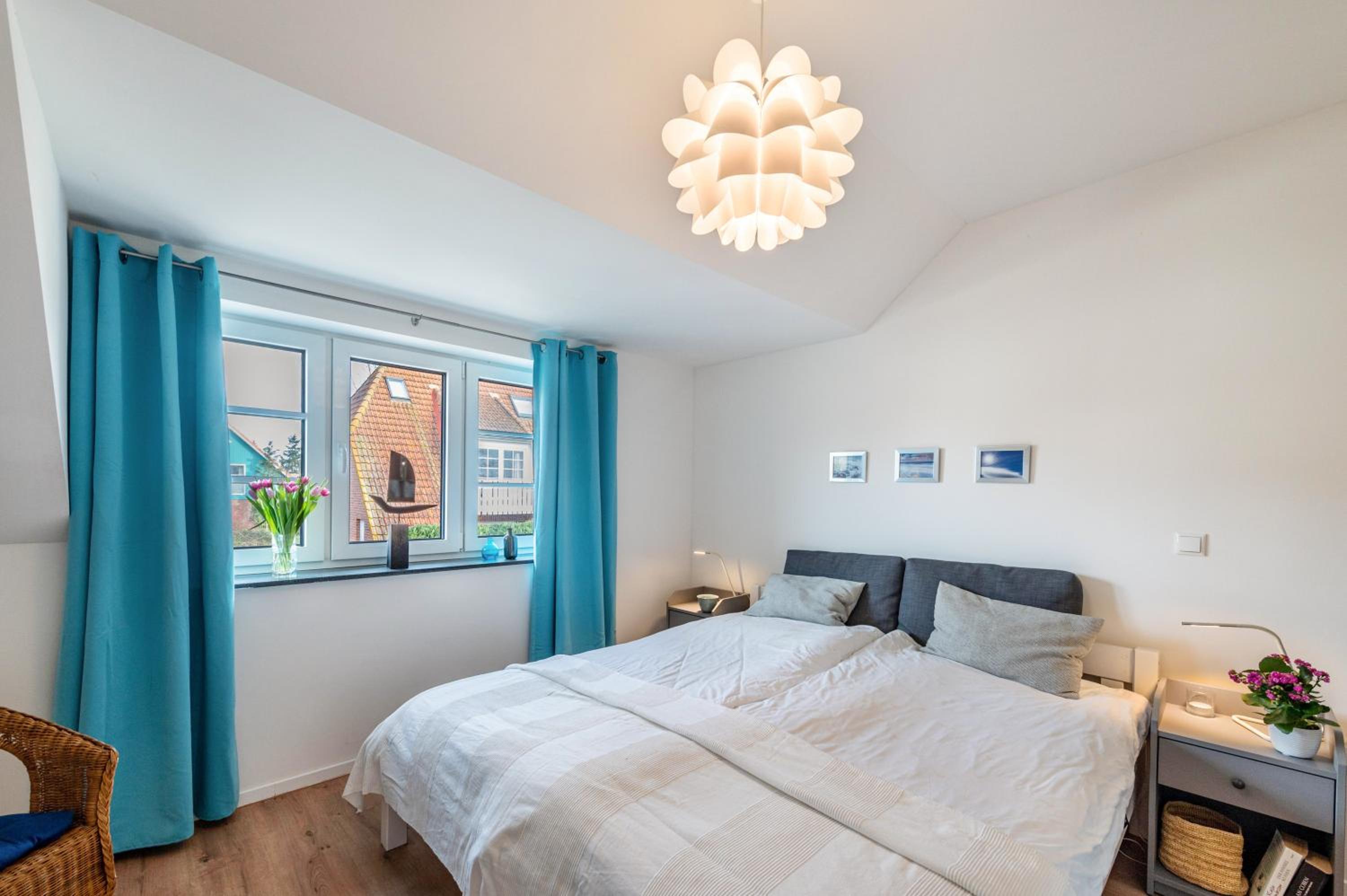 Two-Bedroom Deluxe Apartment with Garden View photo 2