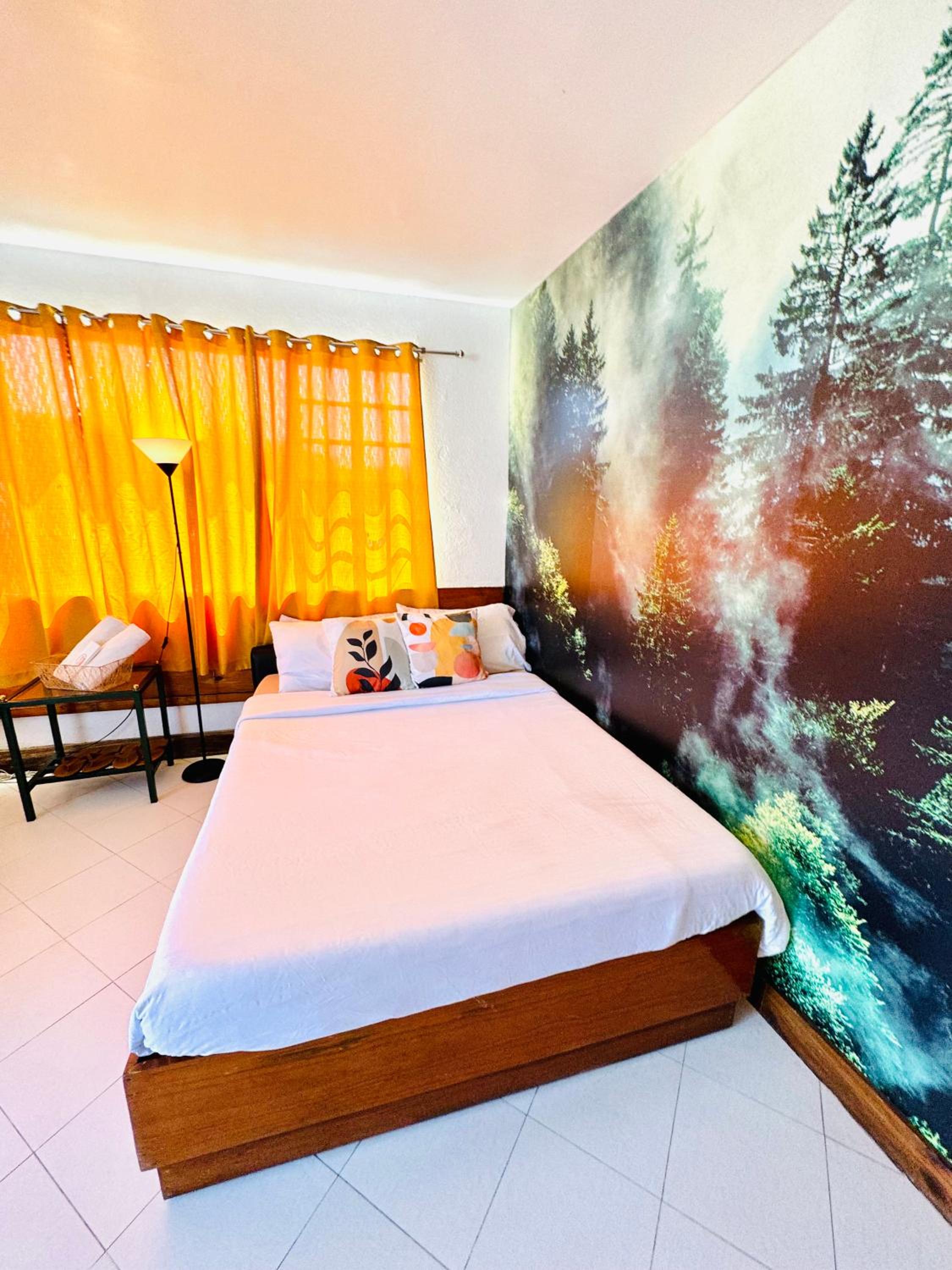 Deluxe Double Room with Balcony - Photo 1