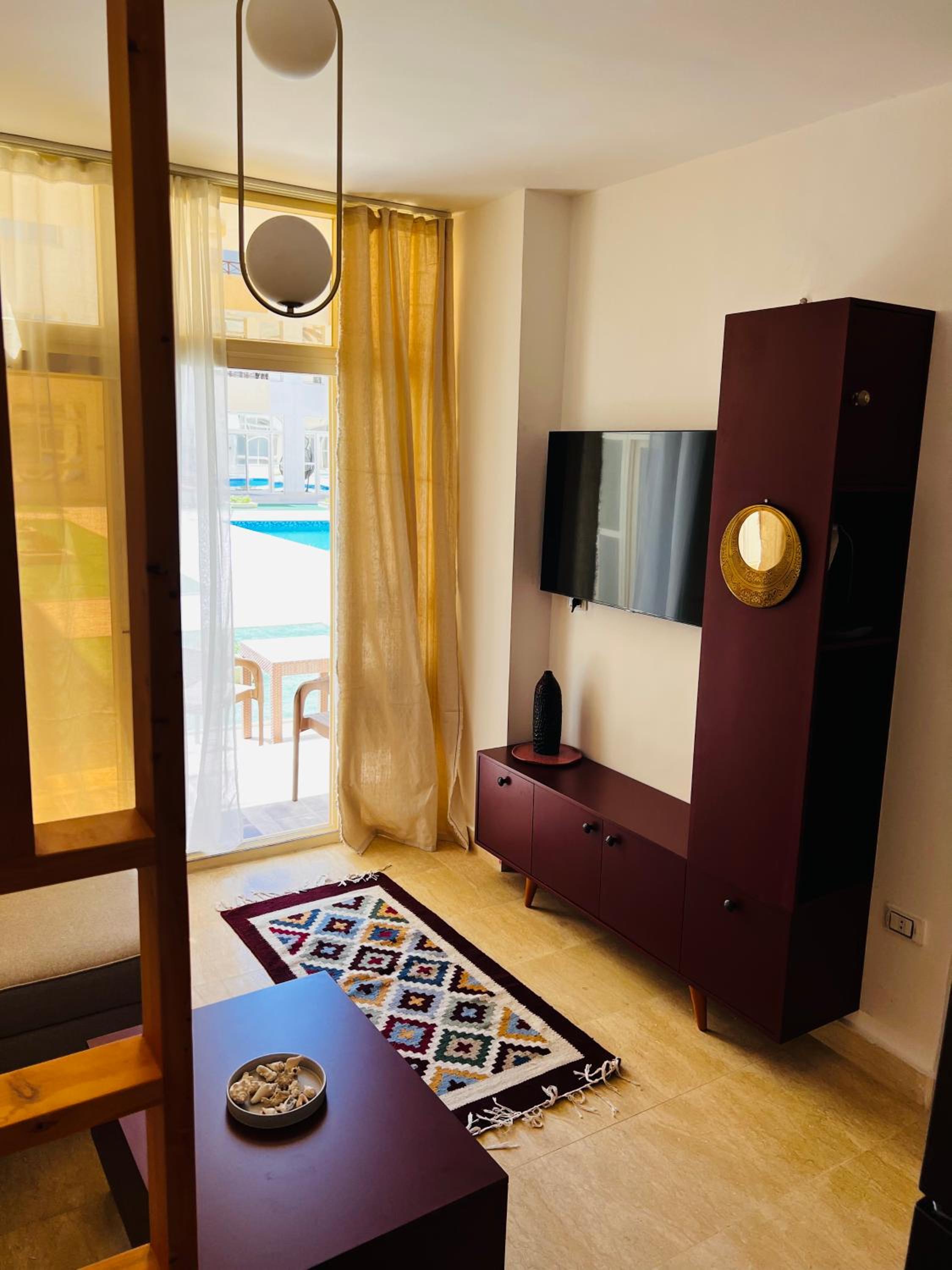 One-Bedroom Apartment photo 2