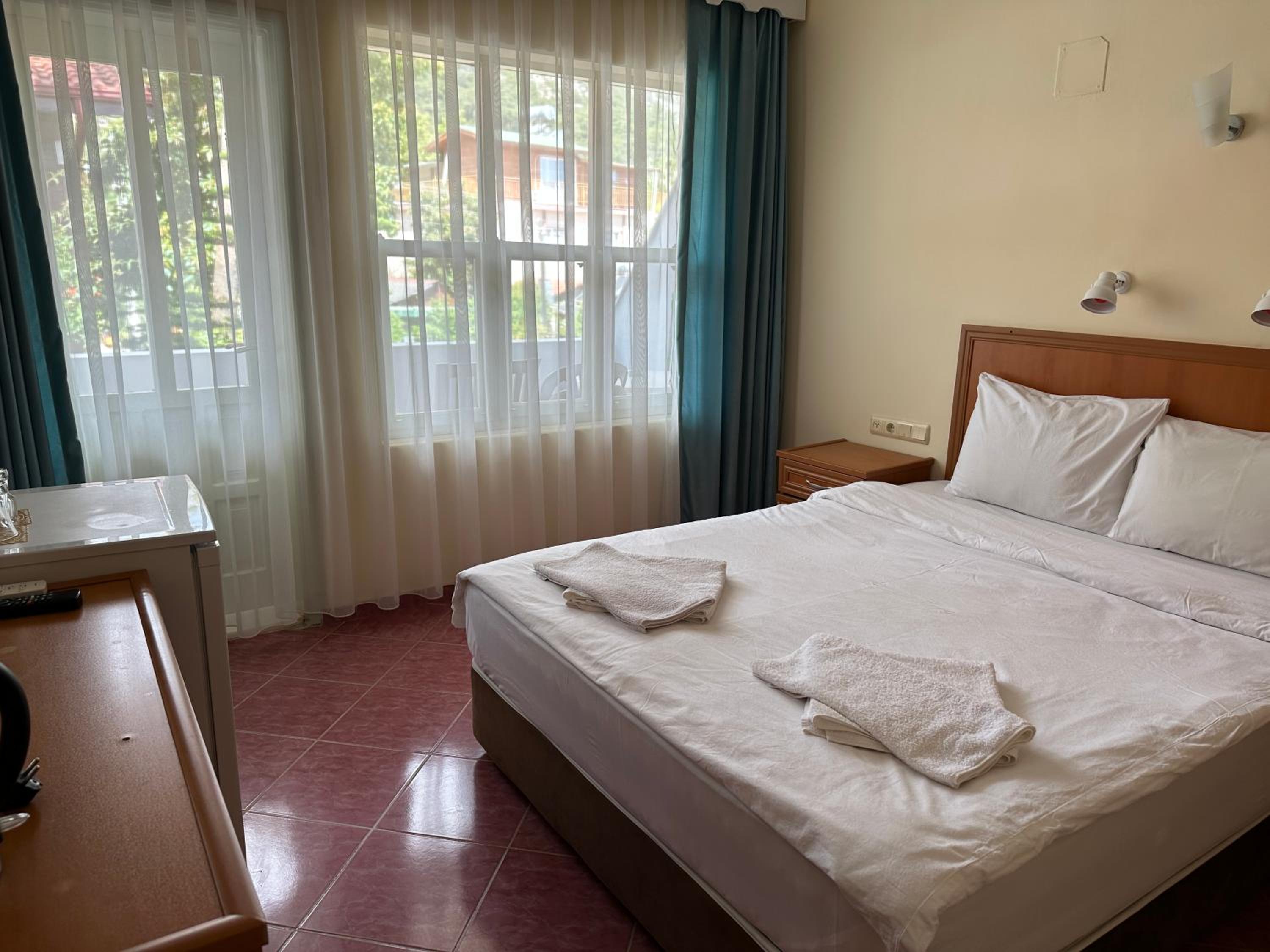 Double Room with Balcony photo 3