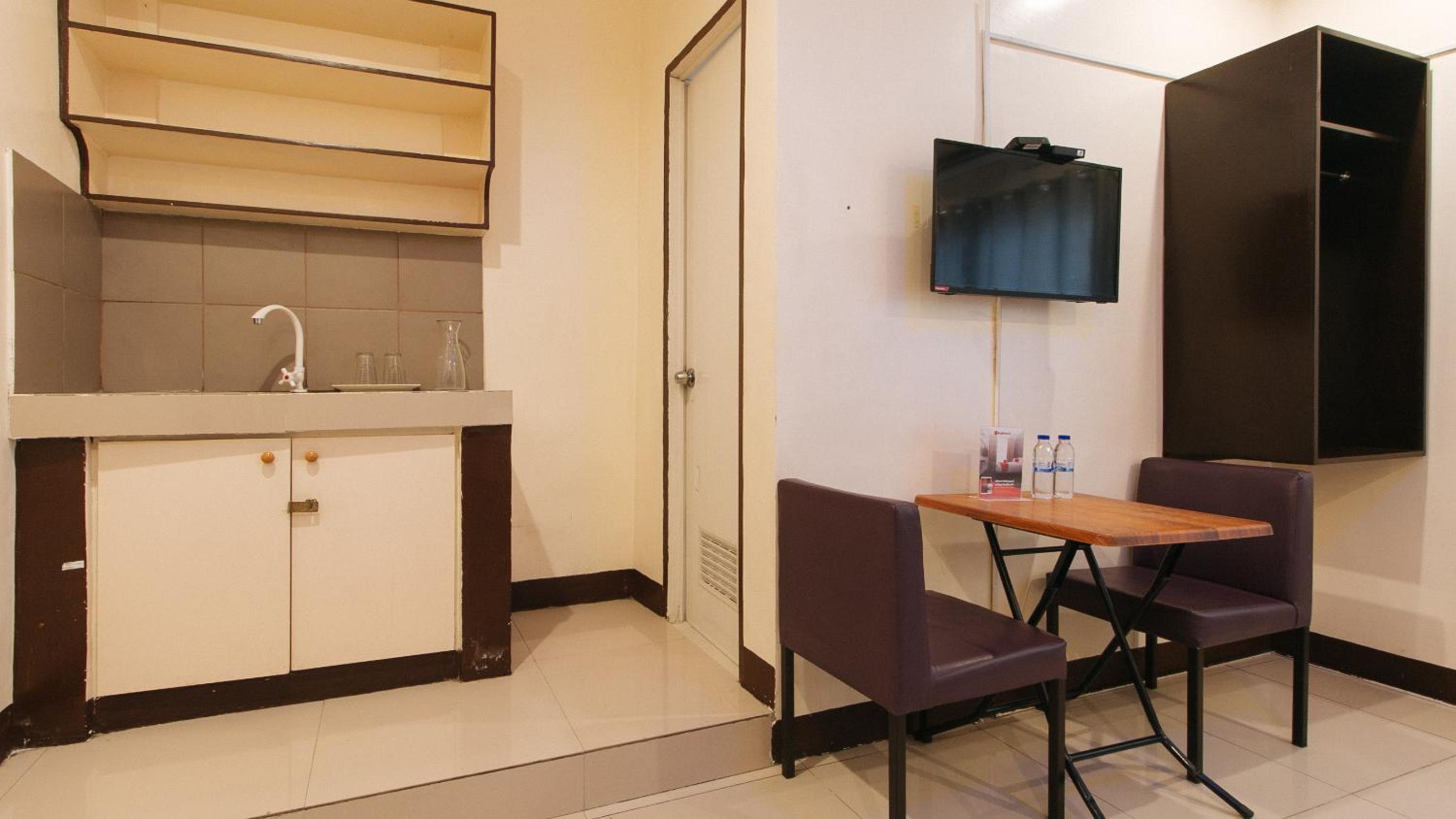 Standard Double Room - Photo 19