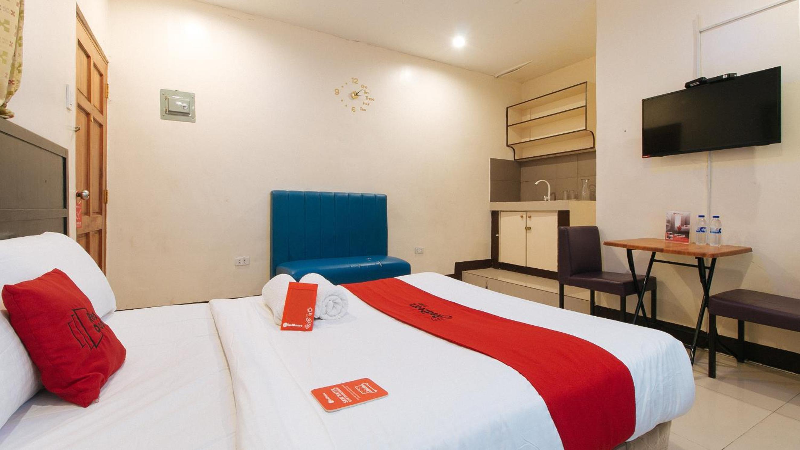 Standard Double Room - Photo 2