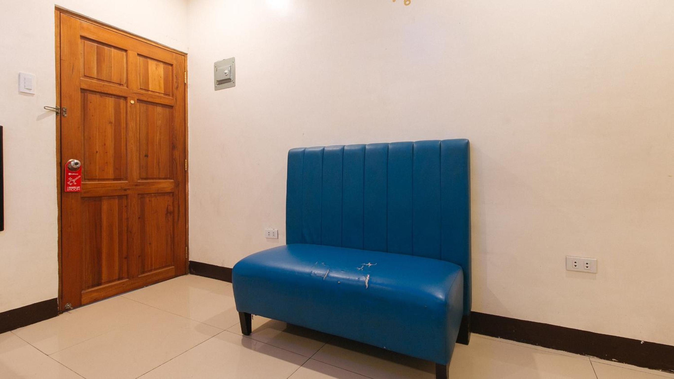 Standard Double Room - Photo 18
