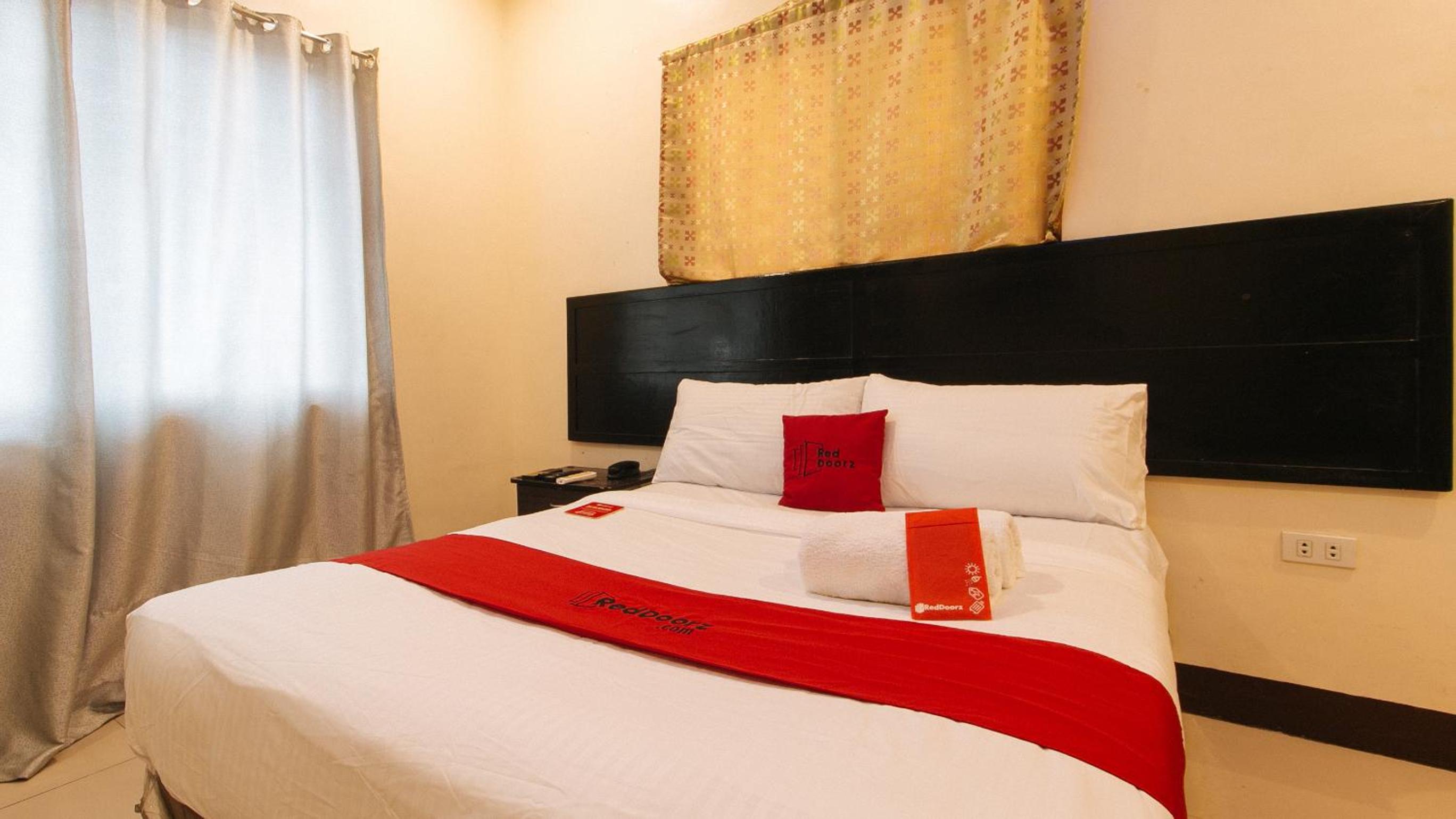 Standard Double Room - Photo 6