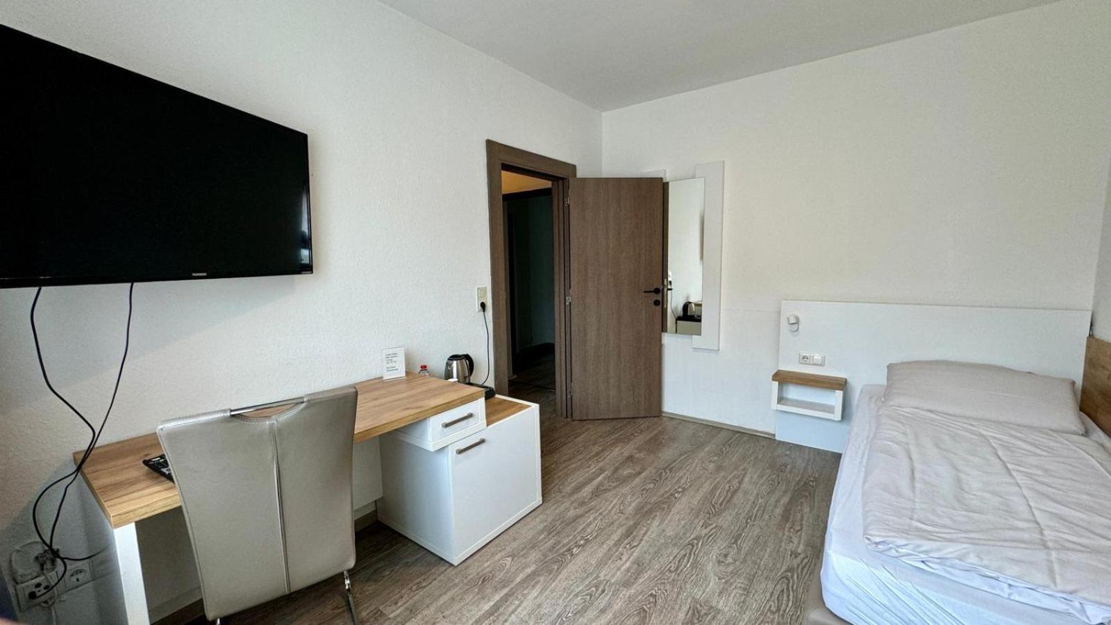 Economy Single Room