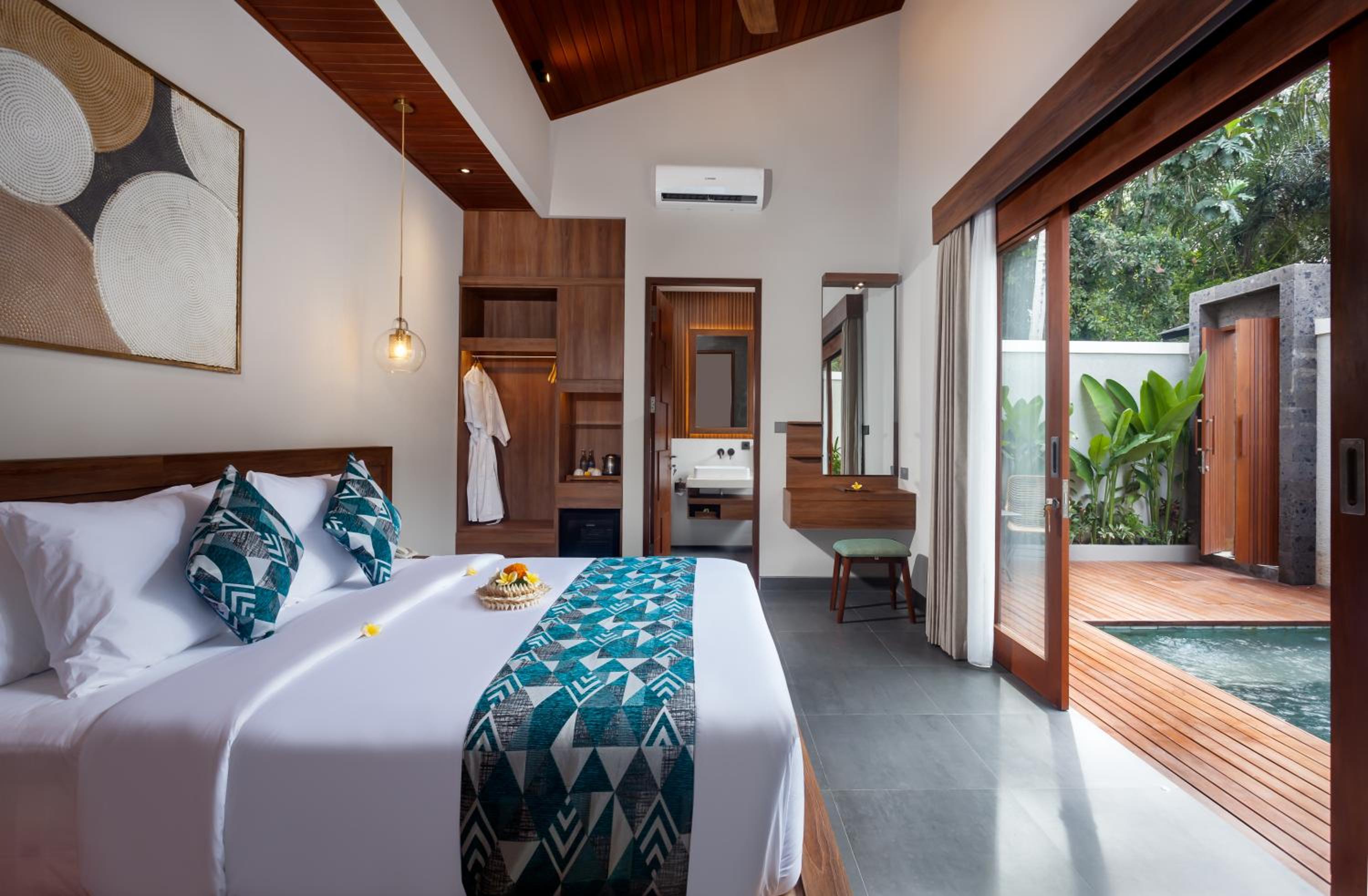 One-Bedroom Villa with Free Daily Afternoon Tea  - Photo 24
