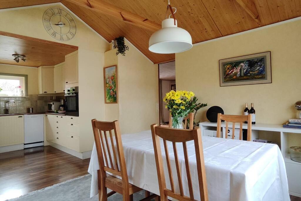 Two-Bedroom House photo 3