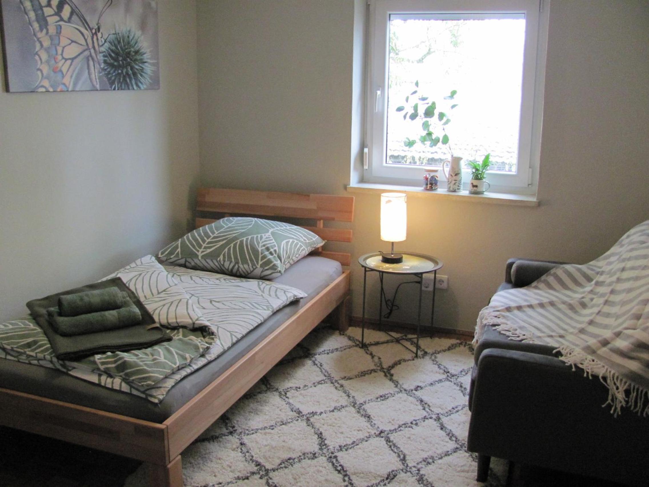 Single Room with Shared Shower and Toilet photo 1