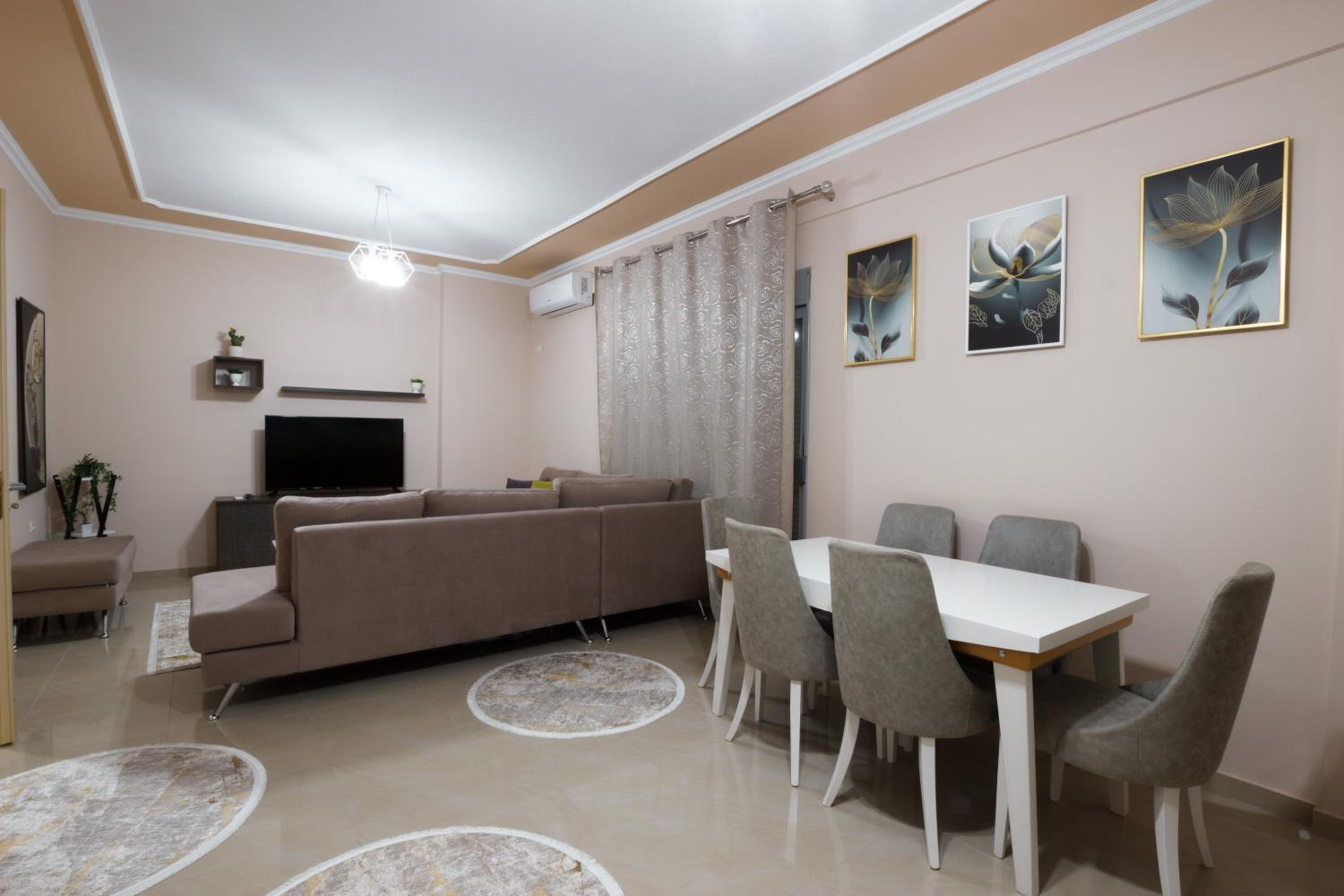 Apartment With Balcony