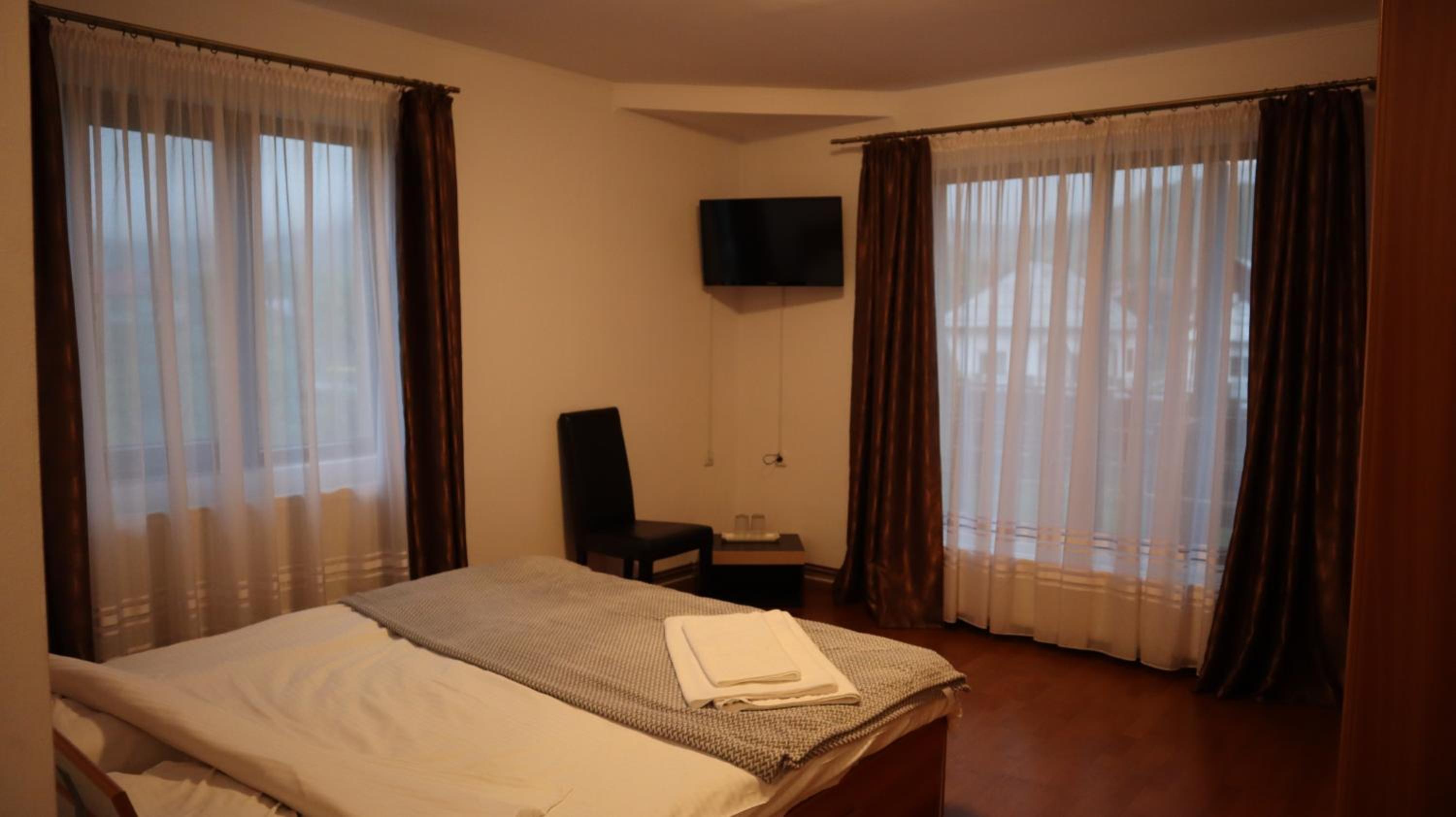 Double Room with Private Bathroom photo 1