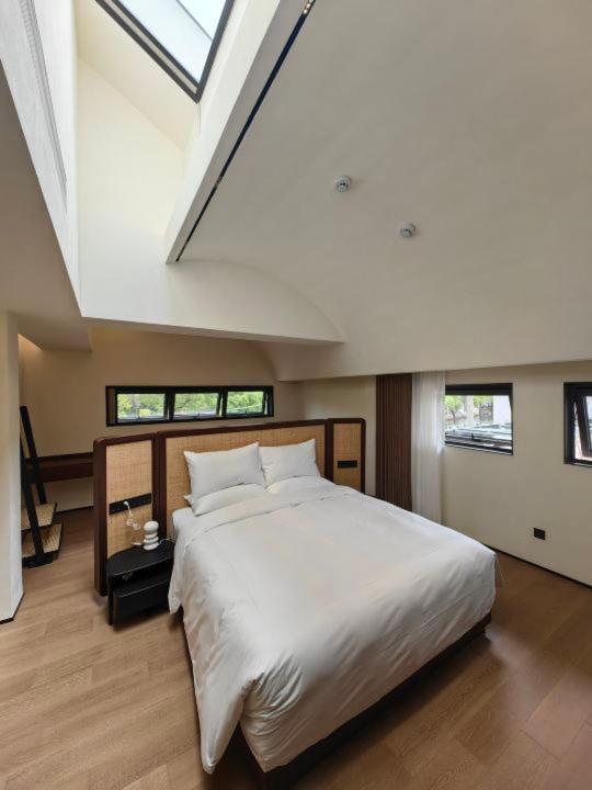 Three-Bedroom Villa photo 1