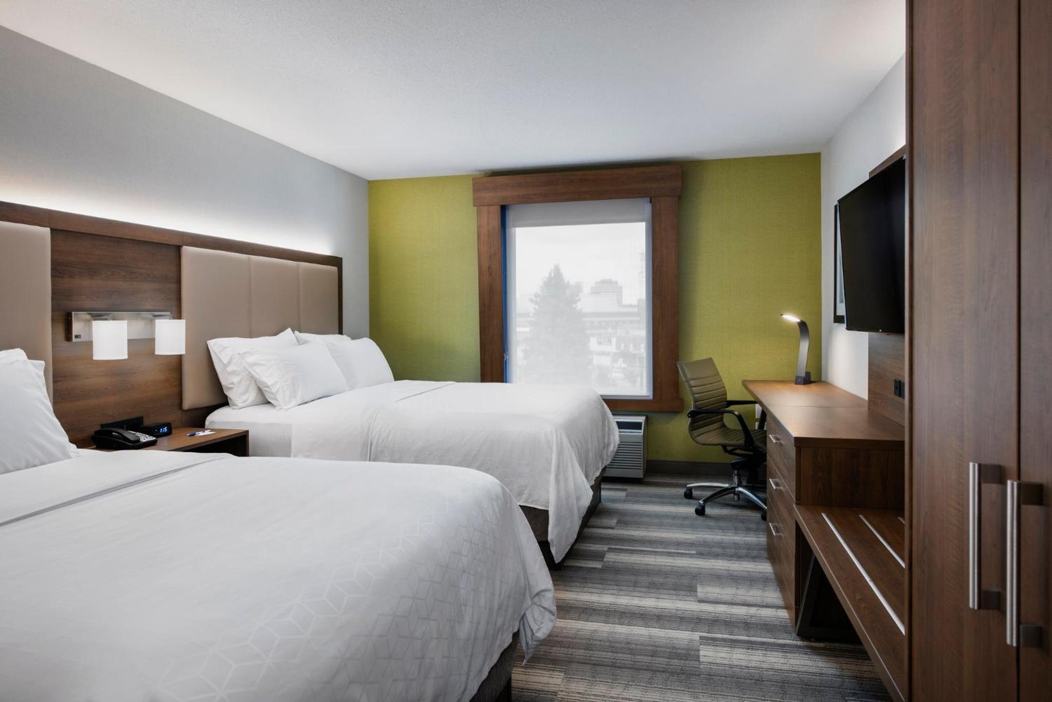 Standard Room with Two Queen Beds