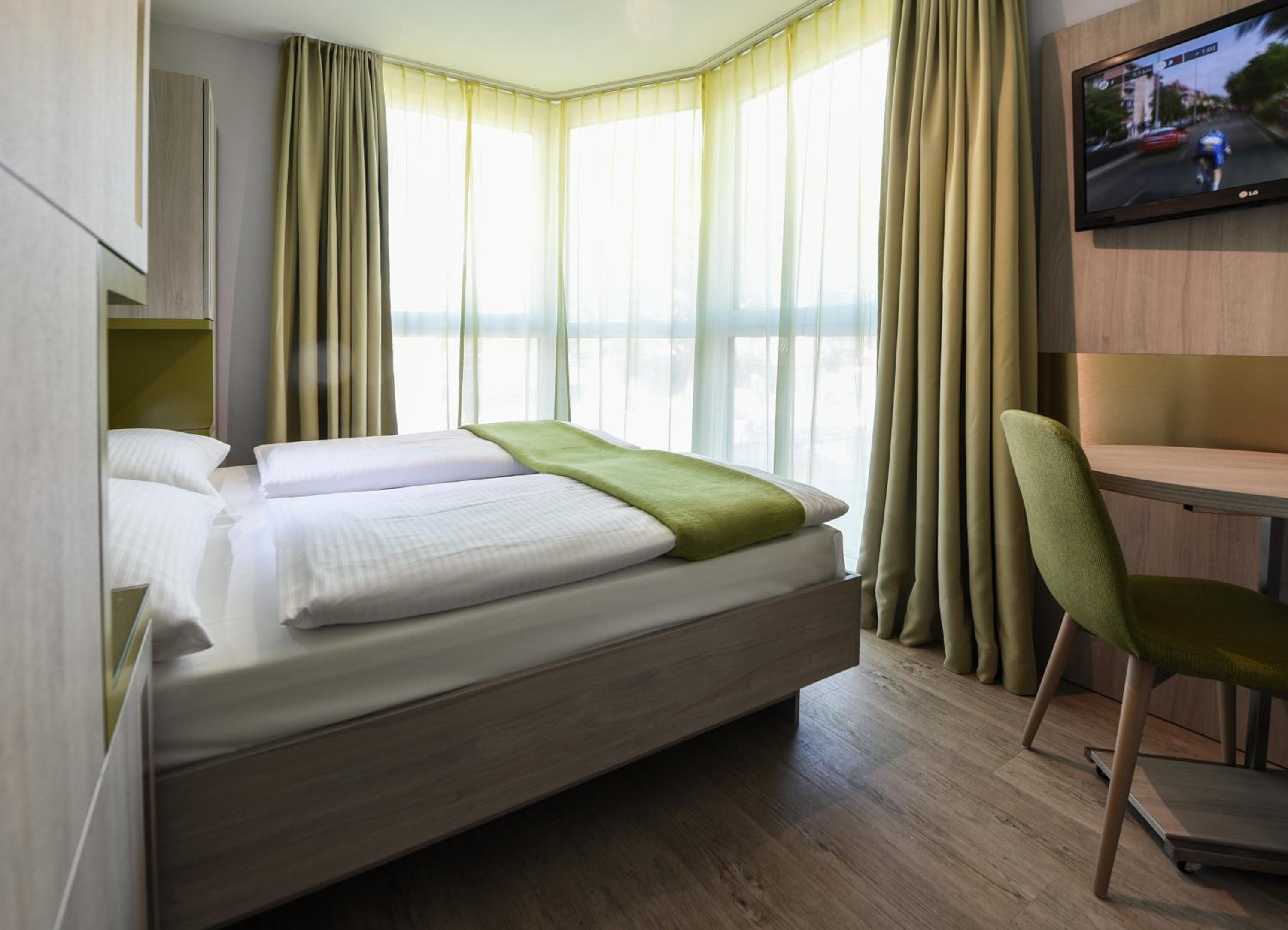 Double Room - Photo 2