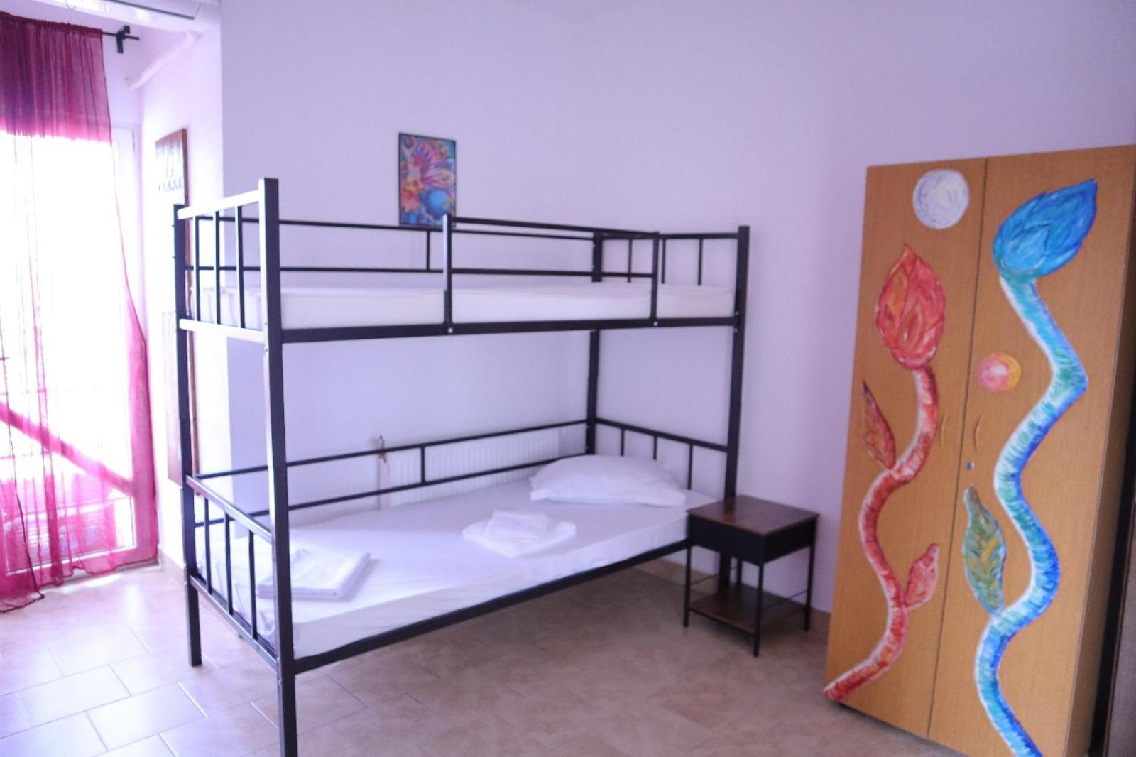 Standard Twin Room - Photo 15