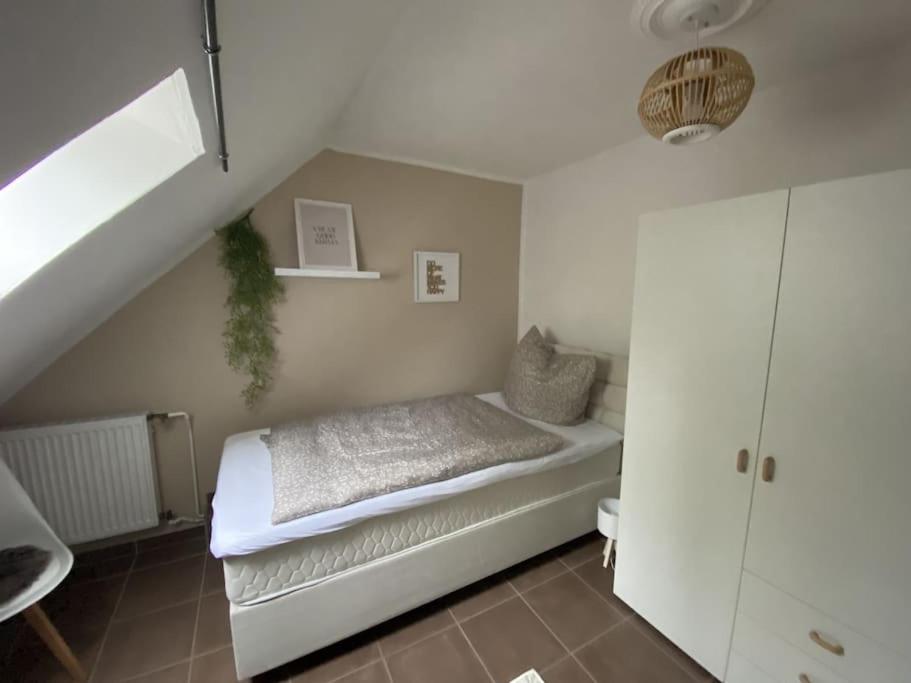 Apartment With Shared Bathroom photo 1
