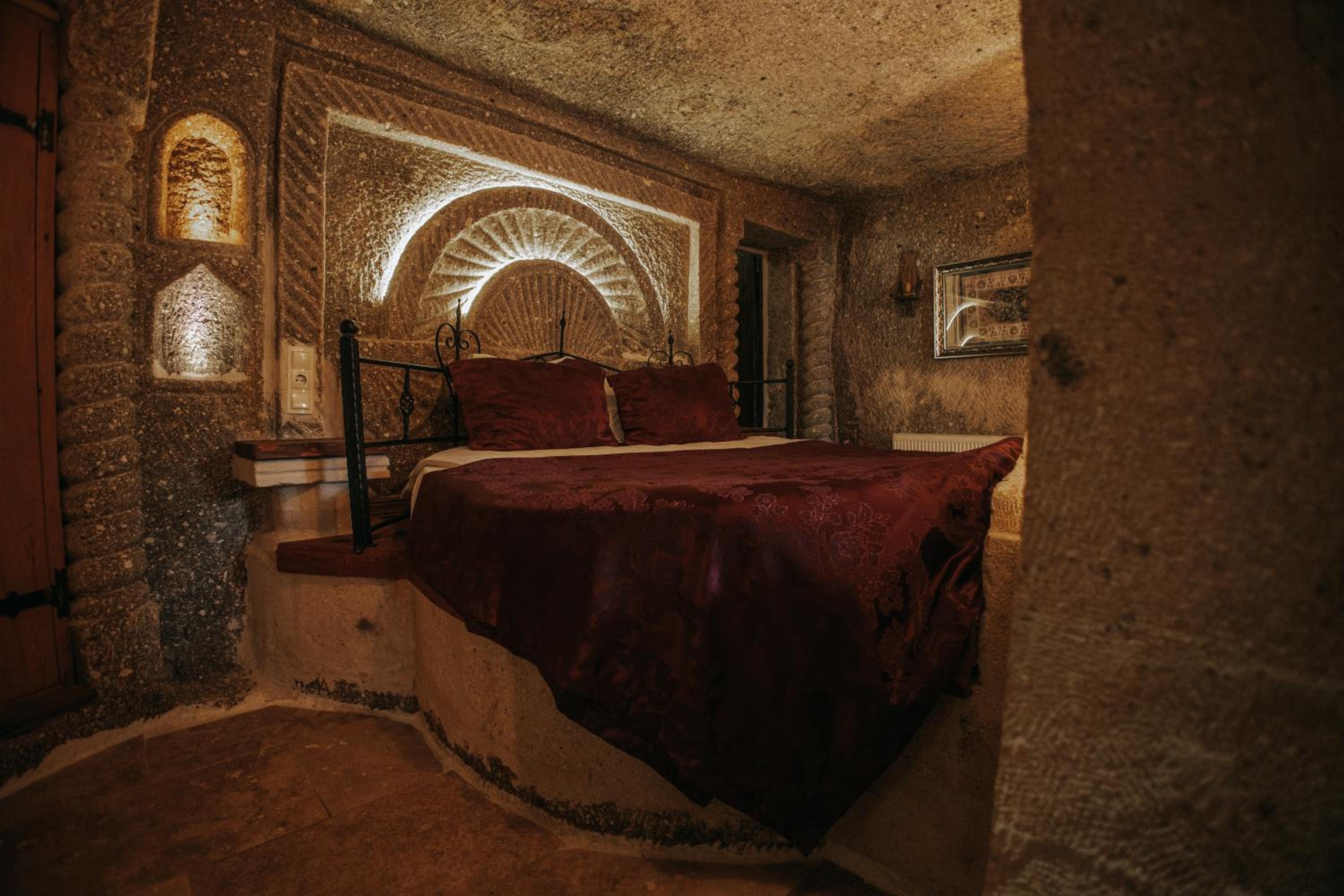 King Cave Suite - Photo 16